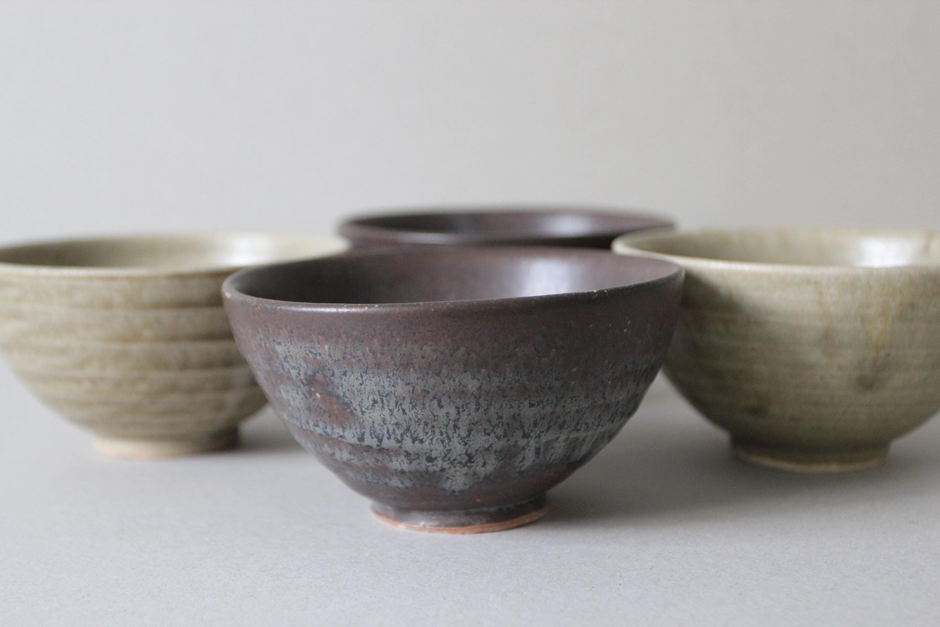 Handmade Shigaraki Ware Rice Bowl: Rustic Japanese Ceramic