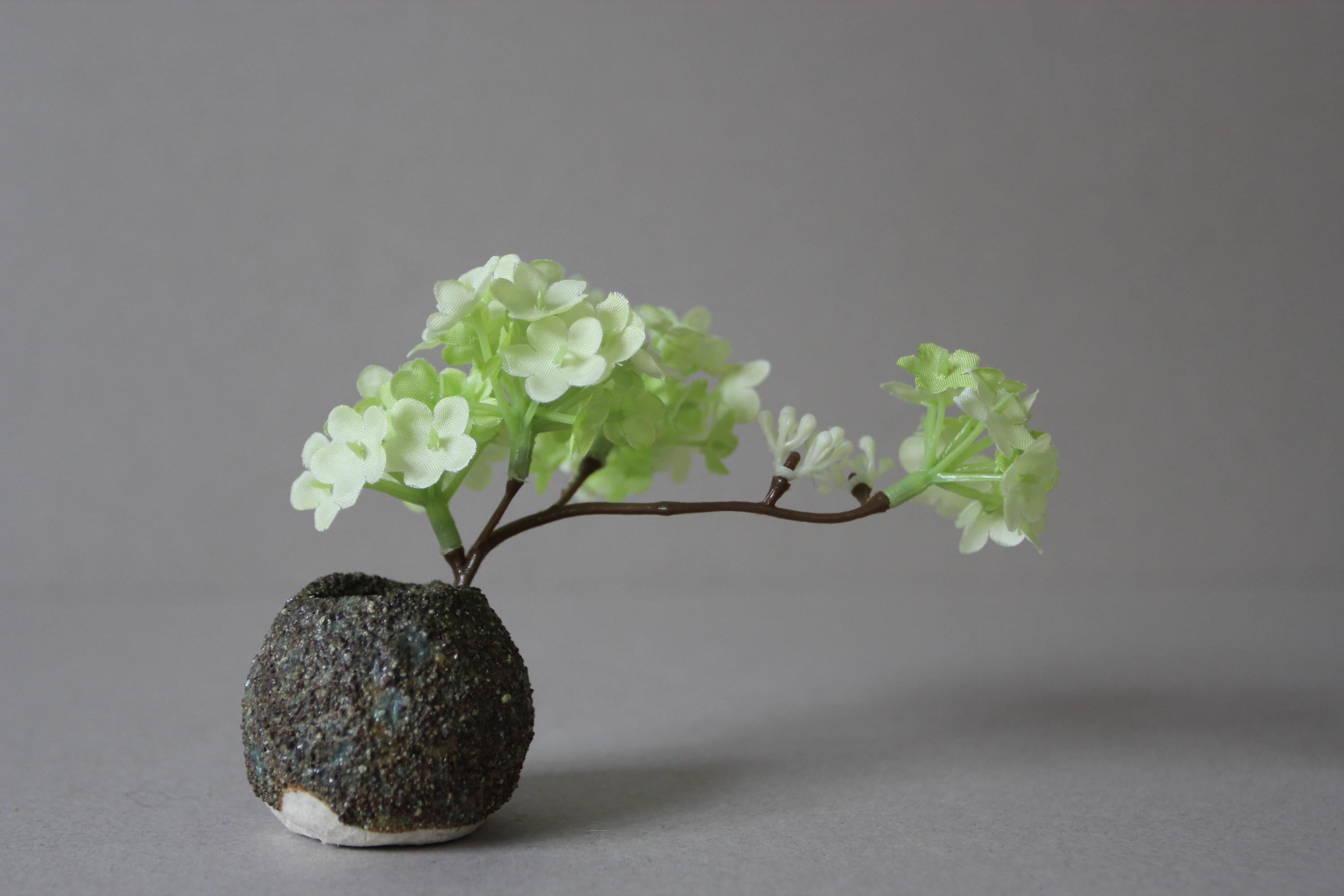 Shigaraki Mini Vase: Rustic Japanese Ceramic Bud Vase, Wabi Sabi Decor