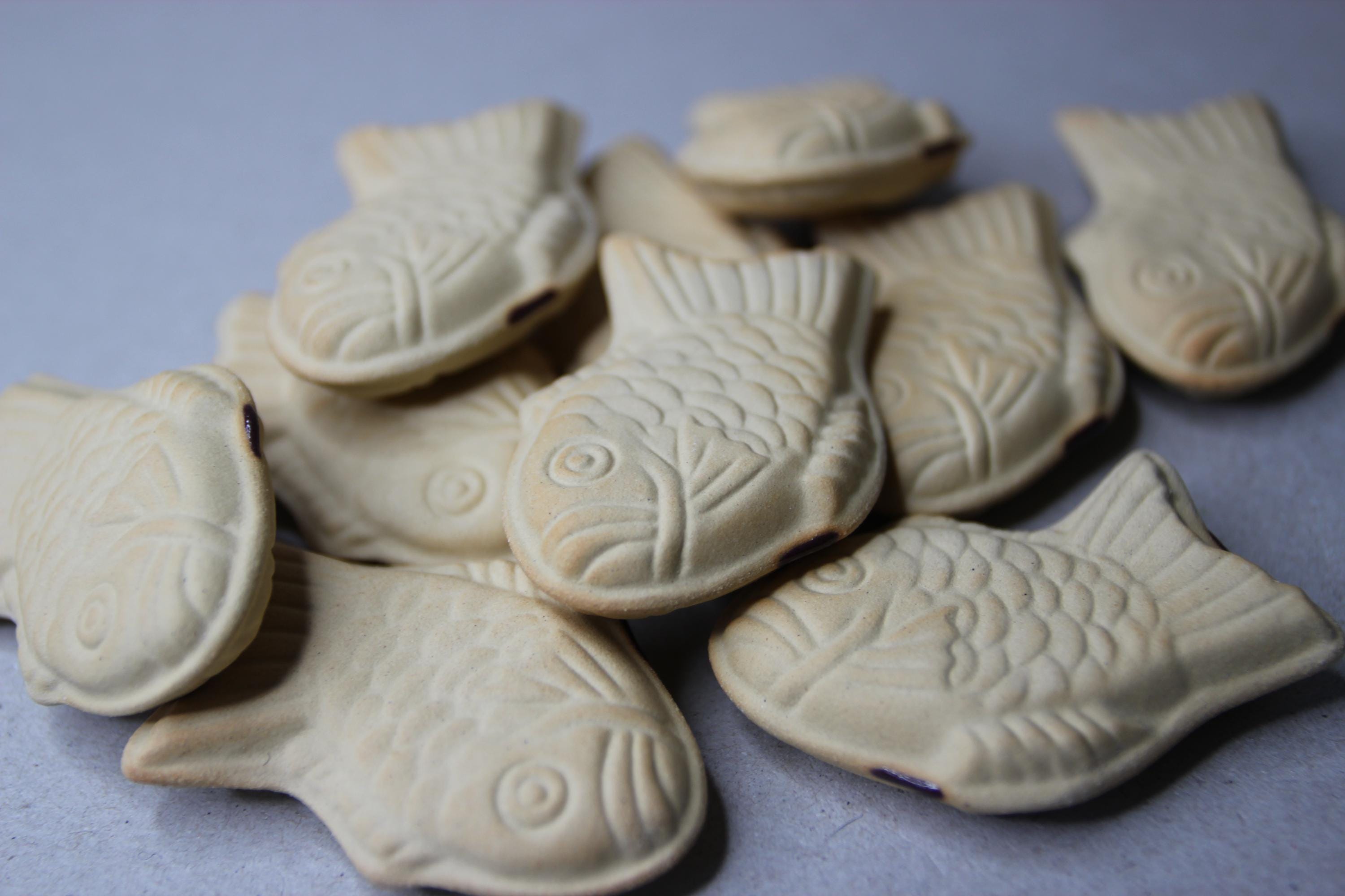 Taiyaki Chopstick Rest  Japanese Ceramic Fish Cake Chopstick Holder