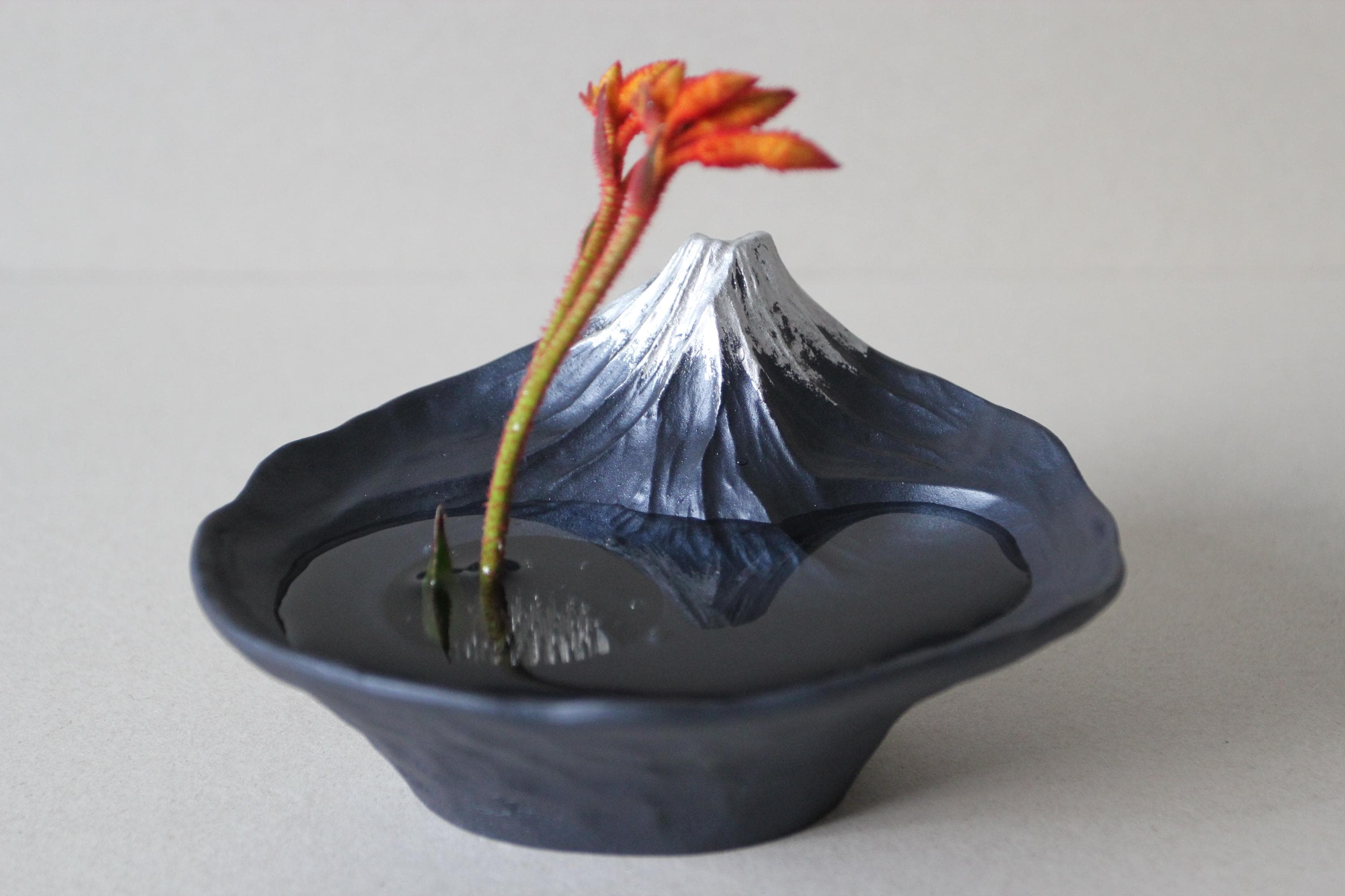 Mount Fuji Ikebana Vase  Japanese Flower Arrangement Vase   Made in Japan