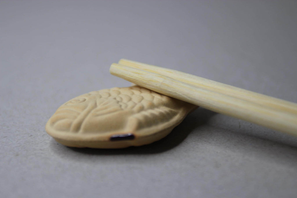 Taiyaki Chopstick Rest  Japanese Ceramic Fish Cake Chopstick Holder