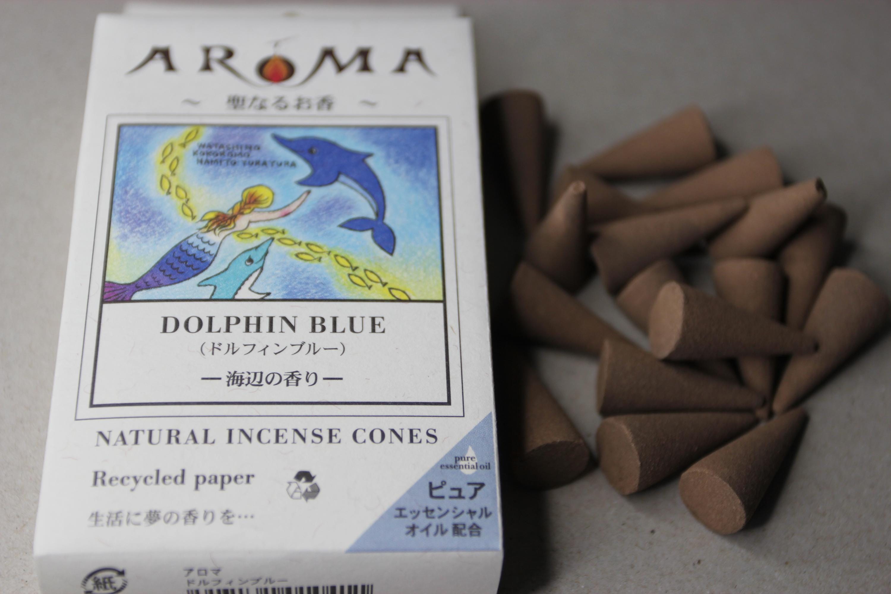 Japanese Incense Cones: Fresh Ocean Scent - Dolphin Blue (16 Cones, 20 Min Burn Time)