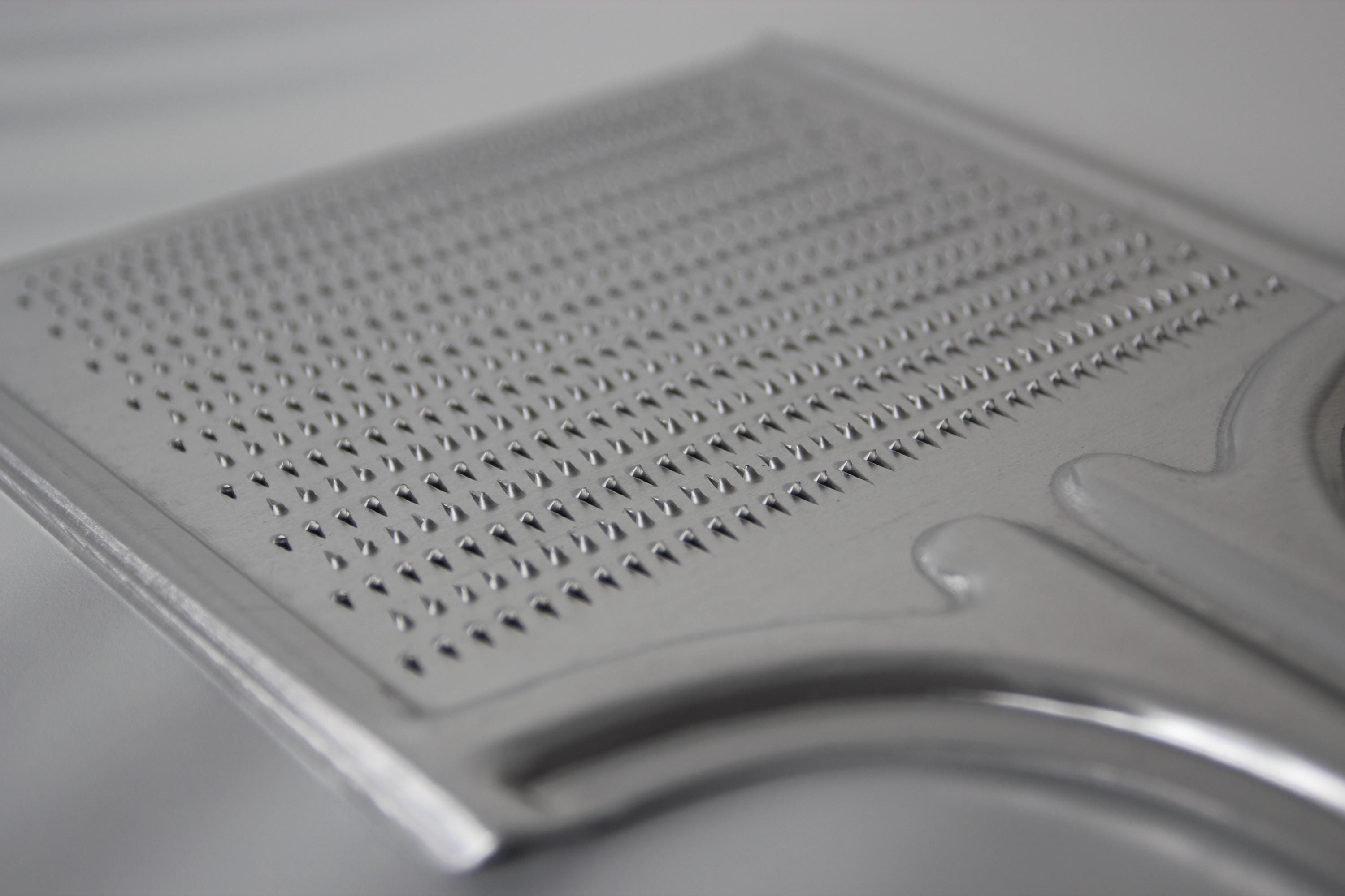Japanese Aluminum Daikon Grater: Wide Blade, Fine Fluffy Grating