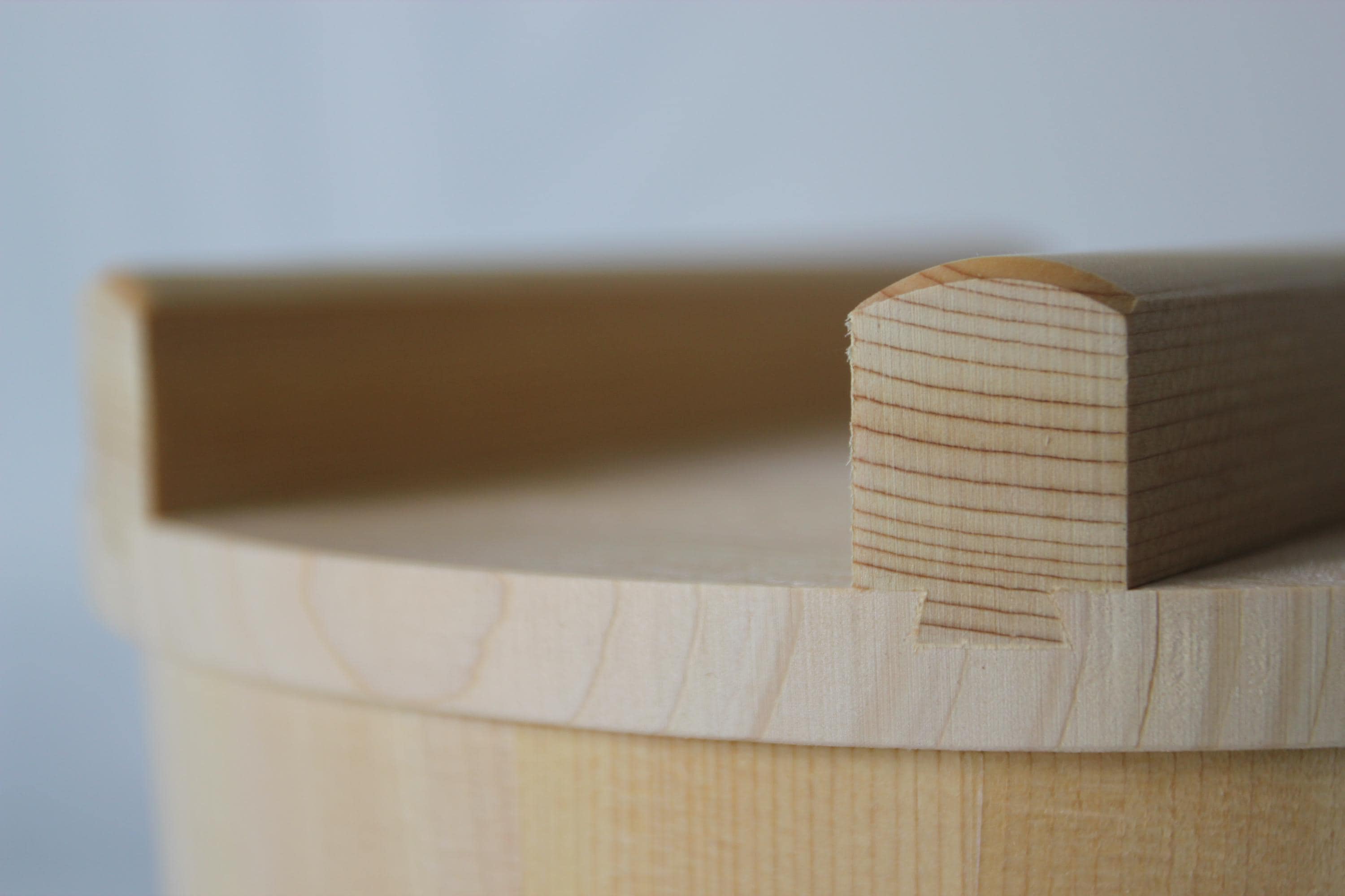Handcrafted Sawara Cypress Ohitsu: Japanese Sushi Rice Tub with Copper Bands