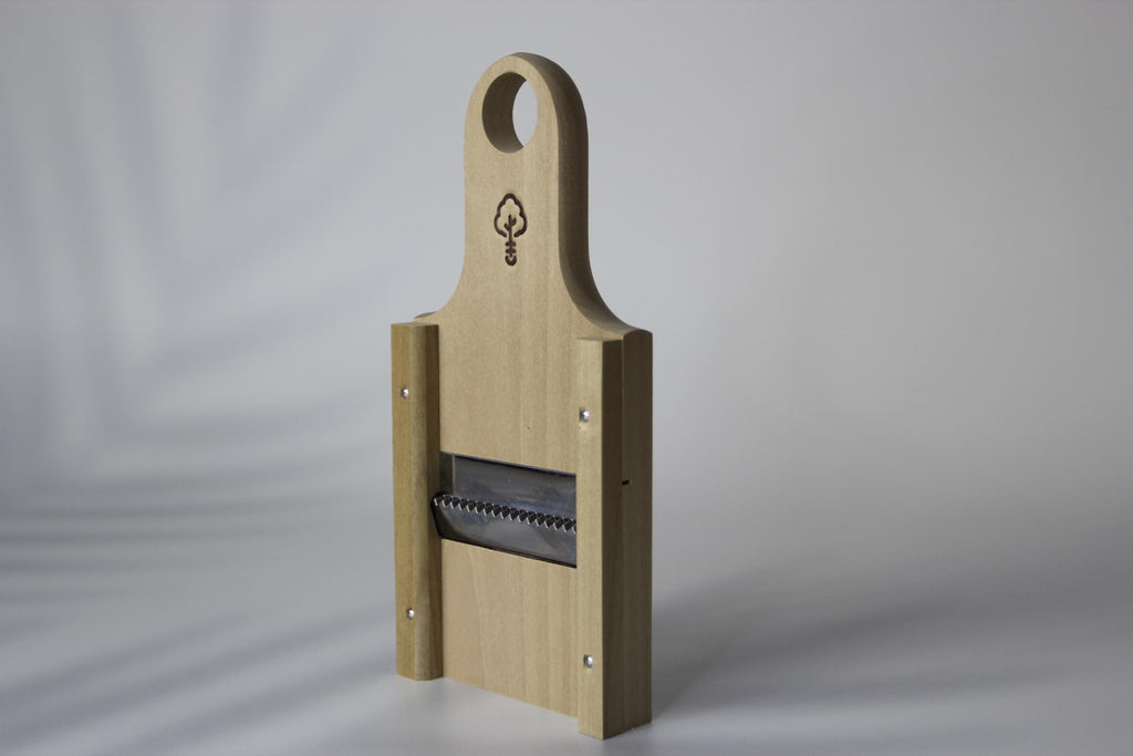 Hohonoki (朴の木) Japanese Julienne Peeler | Handcrafted in Japan | Traditional Vegetable Shredder | Kitchen Tool