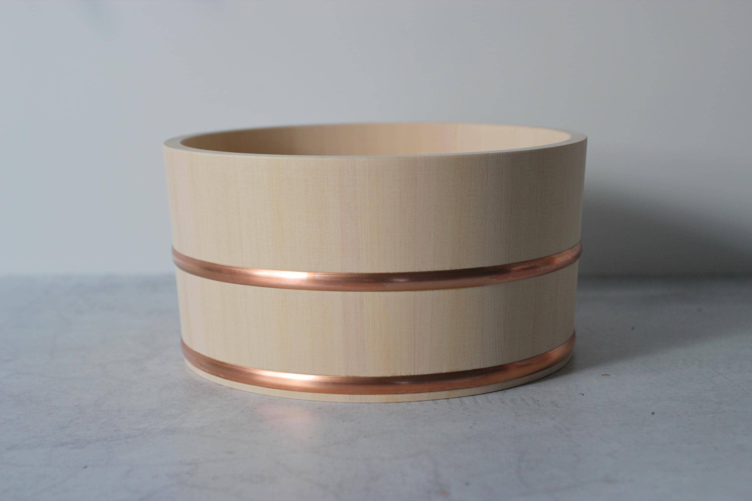 Hinoki Cypress Bath Bucket: Japanese Onsen Style with Copper Band