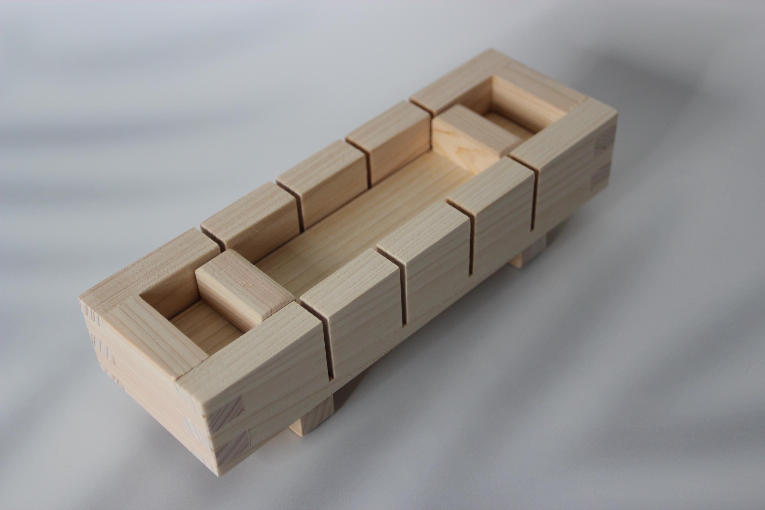 Hinoki Oshizushi Sushi Mold with Knife Guide - Made in Japan