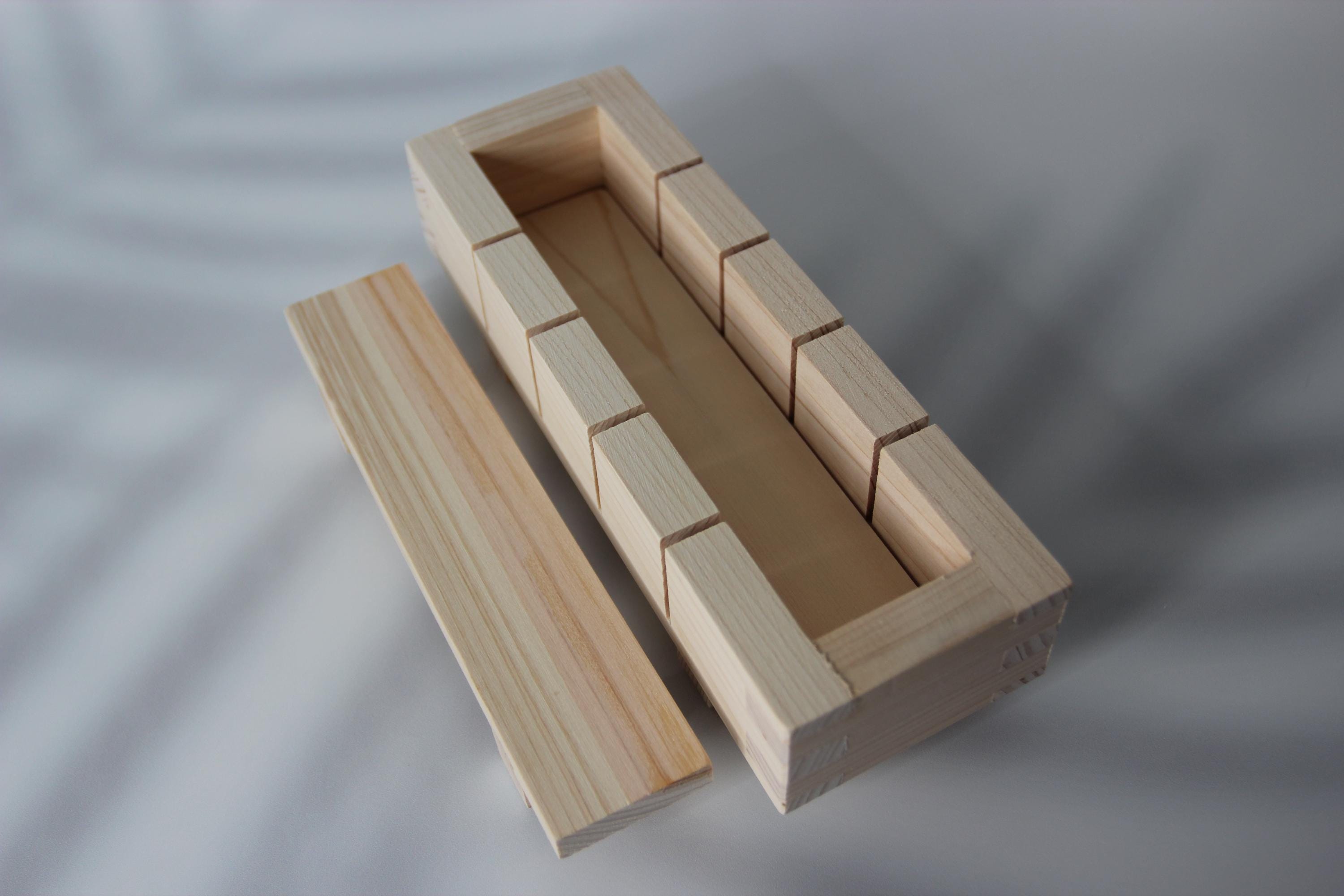 Hinoki Oshizushi Sushi Mold with Knife Guide - Made in Japan