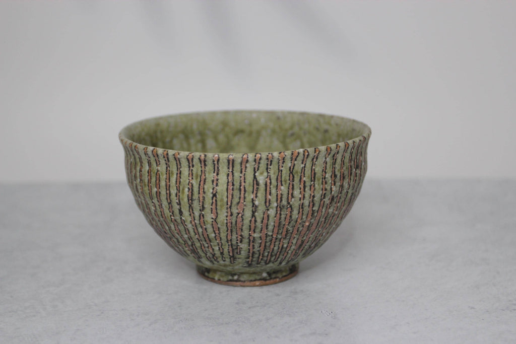 Shigaraki Ware Moegi Bowl: Handmade Japanese Ceramic Pottery