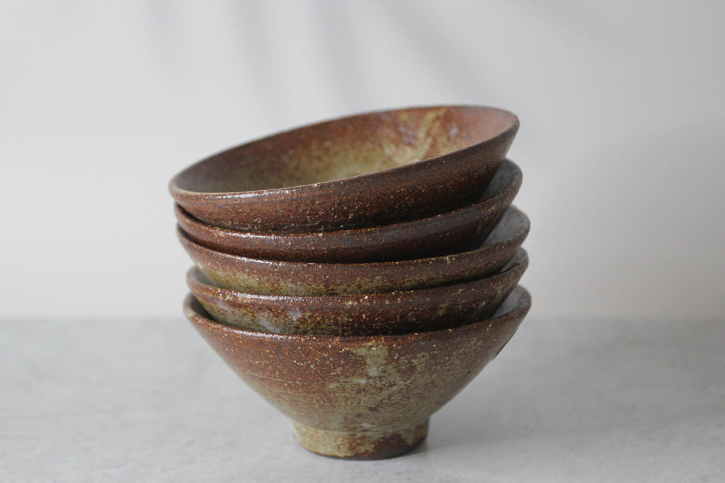 Handmade Shigaraki Ware Rice Bowl: Wabi Sabi Ash Glaze Ceramic (12.5cm) Made in Japan