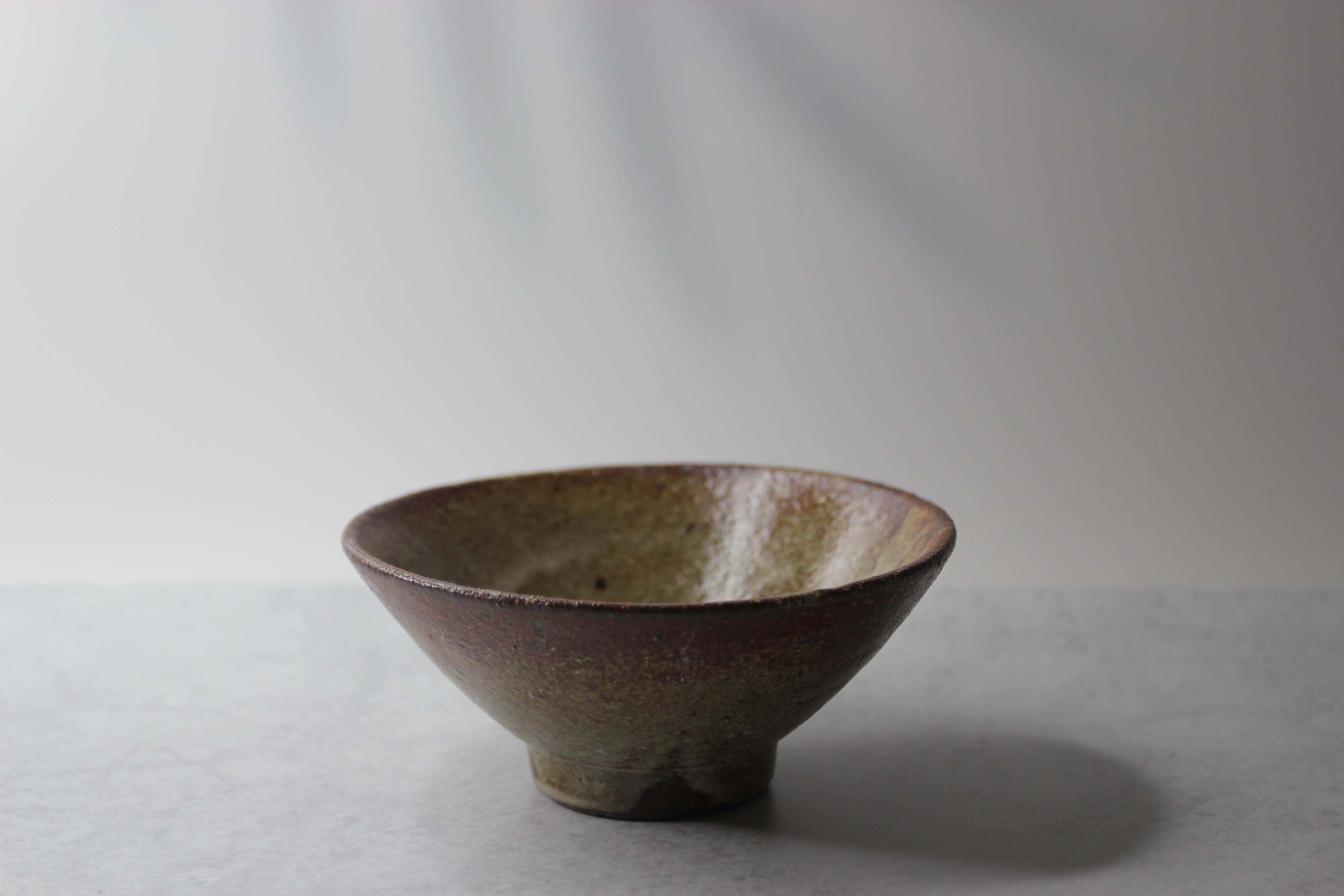 Handmade Shigaraki Ware Rice Bowl: Wabi Sabi Ash Glaze Ceramic (12.5cm) Made in Japan