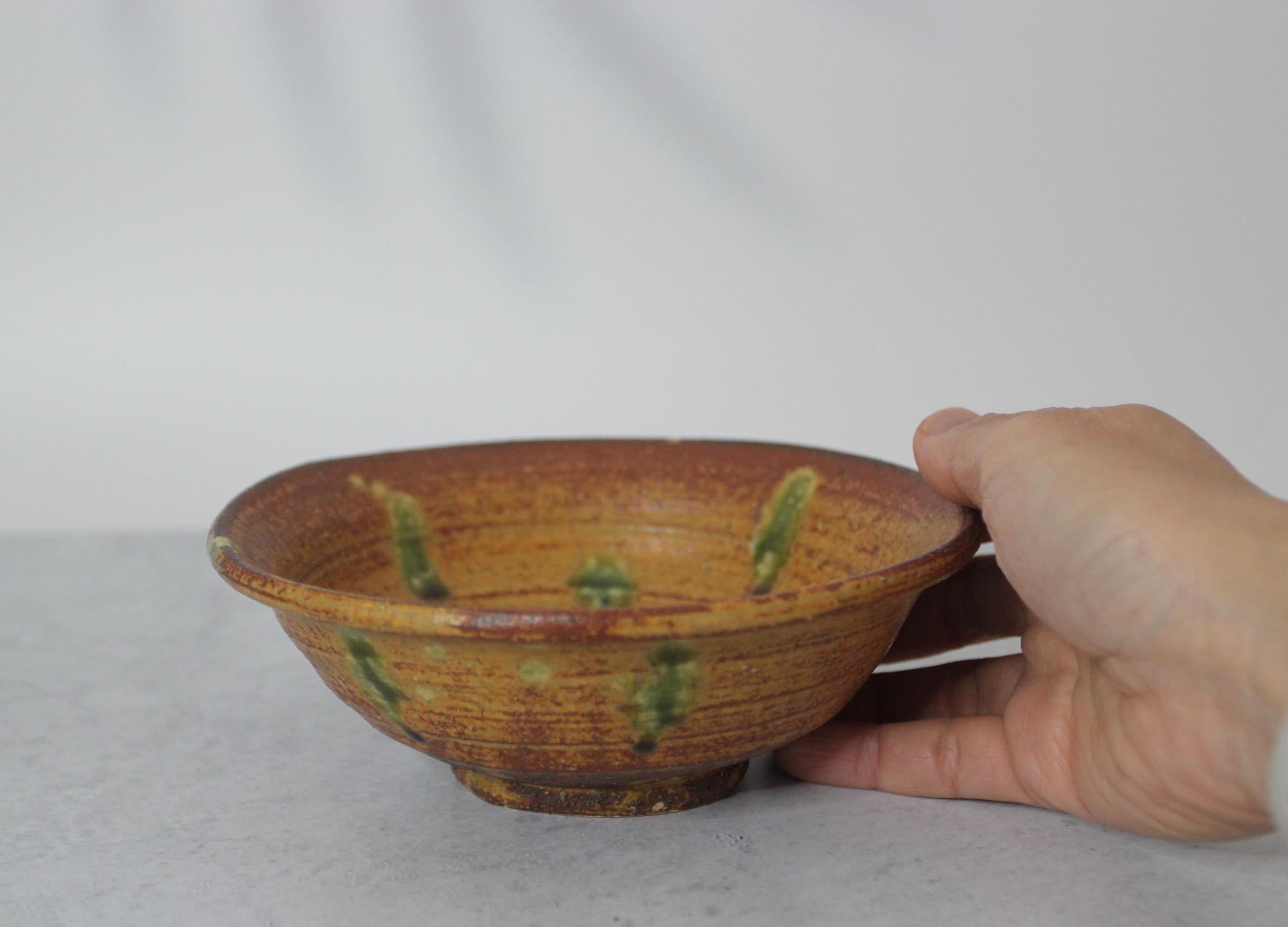 Shigaraki Ware Matcha Chawan: Handmade Japanese Pottery Tea Bowl