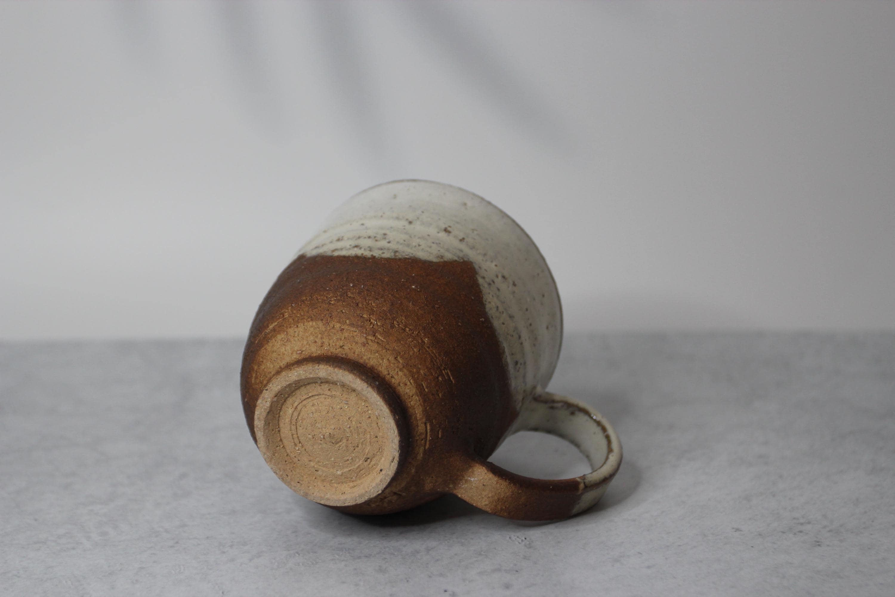 Handmade Shigaraki Ware Mug: Japanese Rustic Ceramic Cup (9.5cm, 350ml)