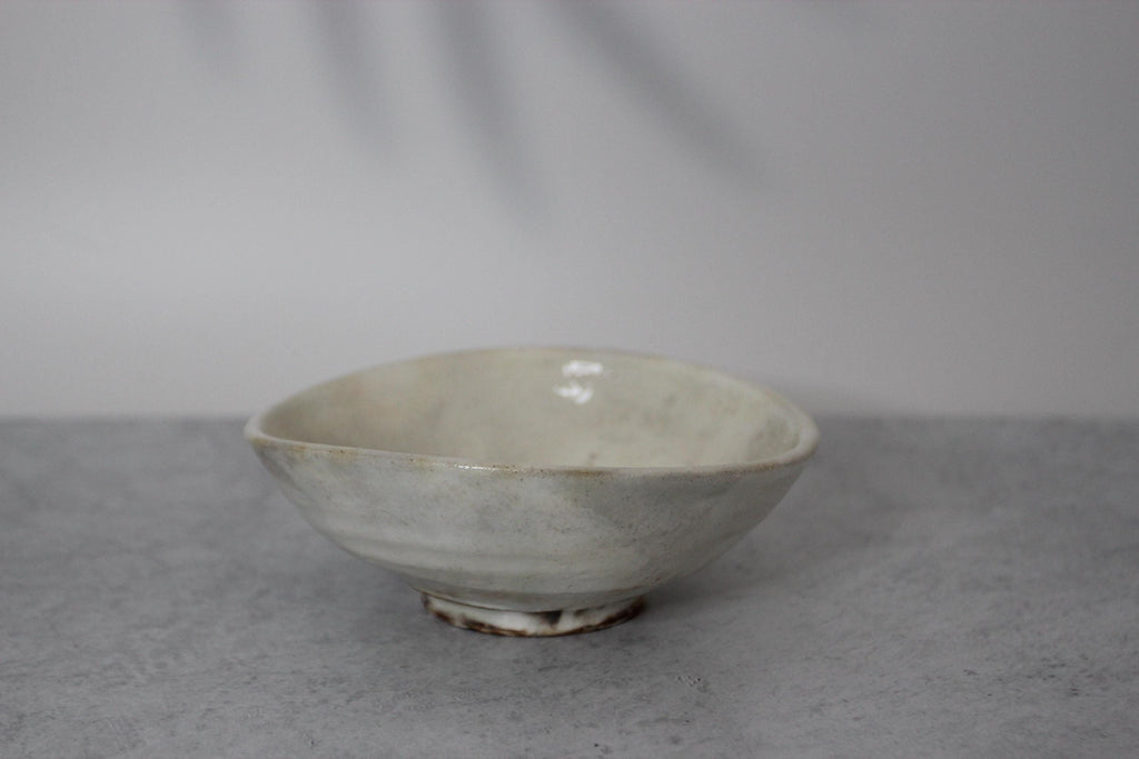 Handmade Shigaraki Kohiki Bowl: Japanese Wabi Sabi Stoneware