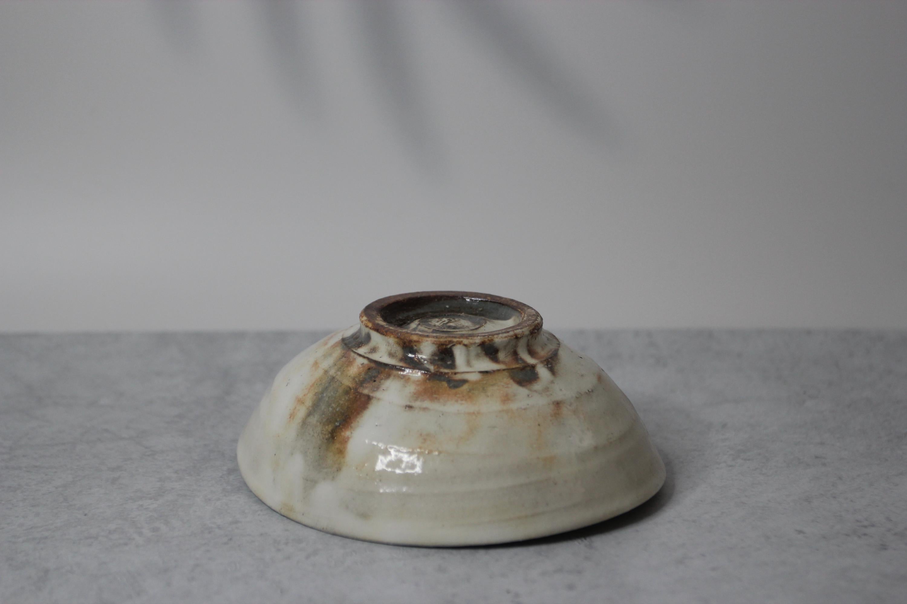 Handmade Shigaraki Kohiki Bowl: Japanese Wabi Sabi Stoneware