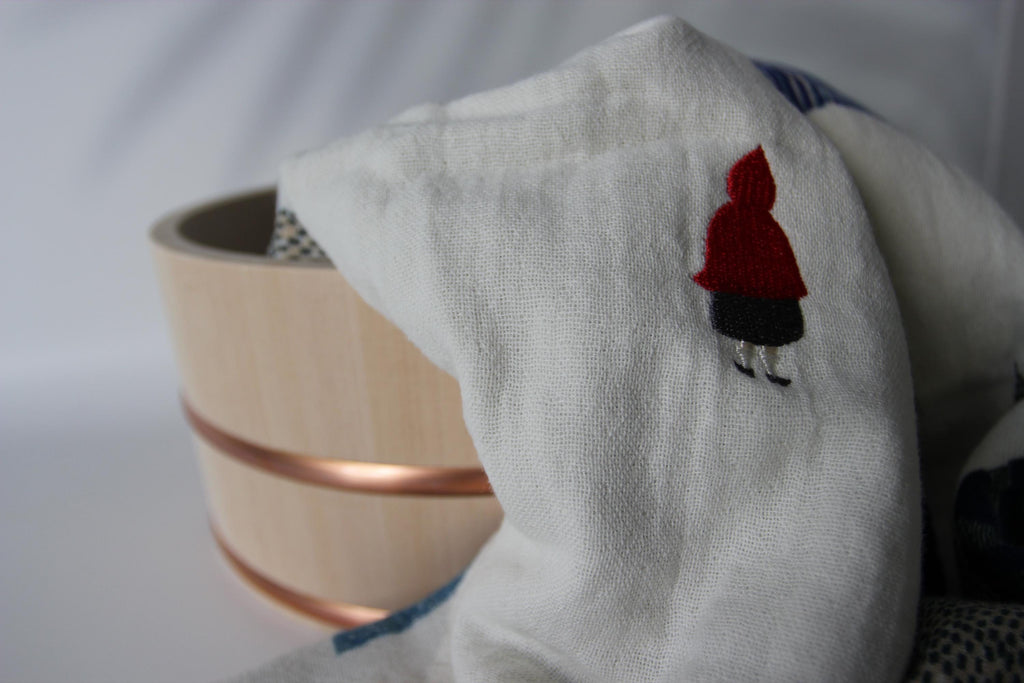 Fairytale Embroidered Bath Towel | Japanese Imabari Cotton Towel | MoritaMiW x Kusubashi Monori