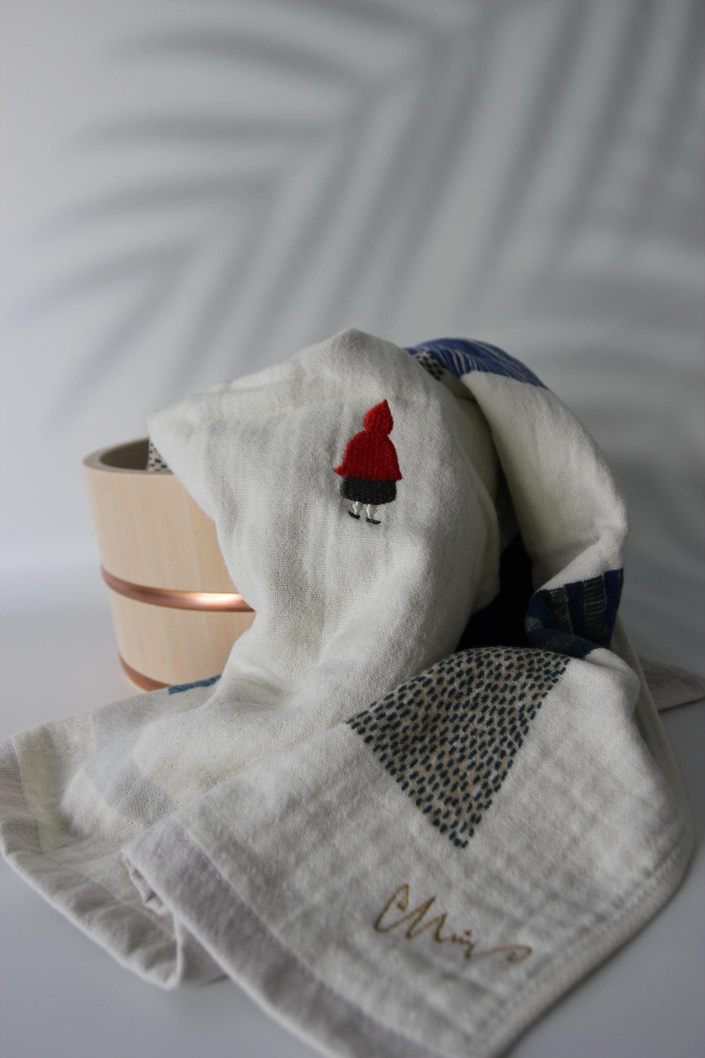 Fairytale Embroidered Bath Towel | Japanese Imabari Cotton Towel | MoritaMiW x Kusubashi Monori