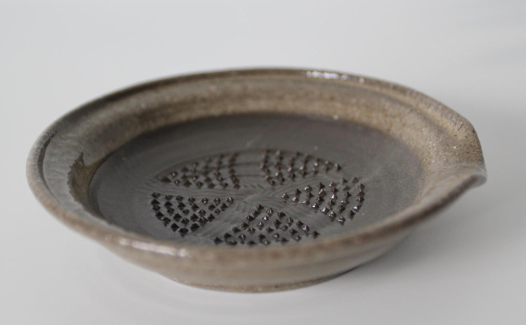 Handmade Minoru Touki Ceramic Grater  Japanese Garlic, Ginger & Wasabi Grater  Small Pottery Kitchen Tool