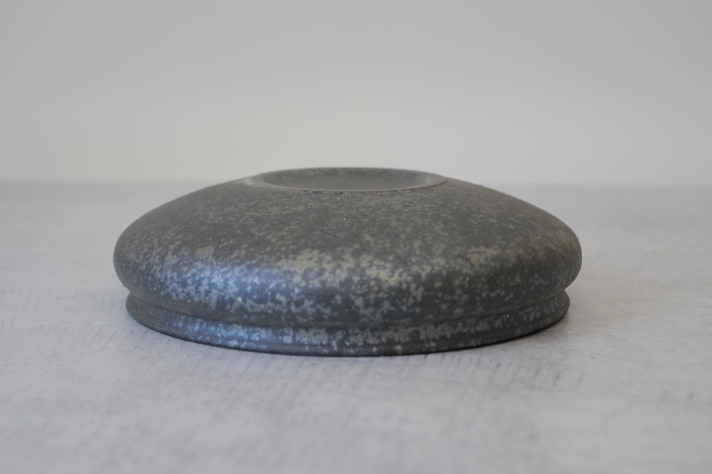 Black Kushime Shigaraki Ware Bowl | Japanese Rustic Pottery