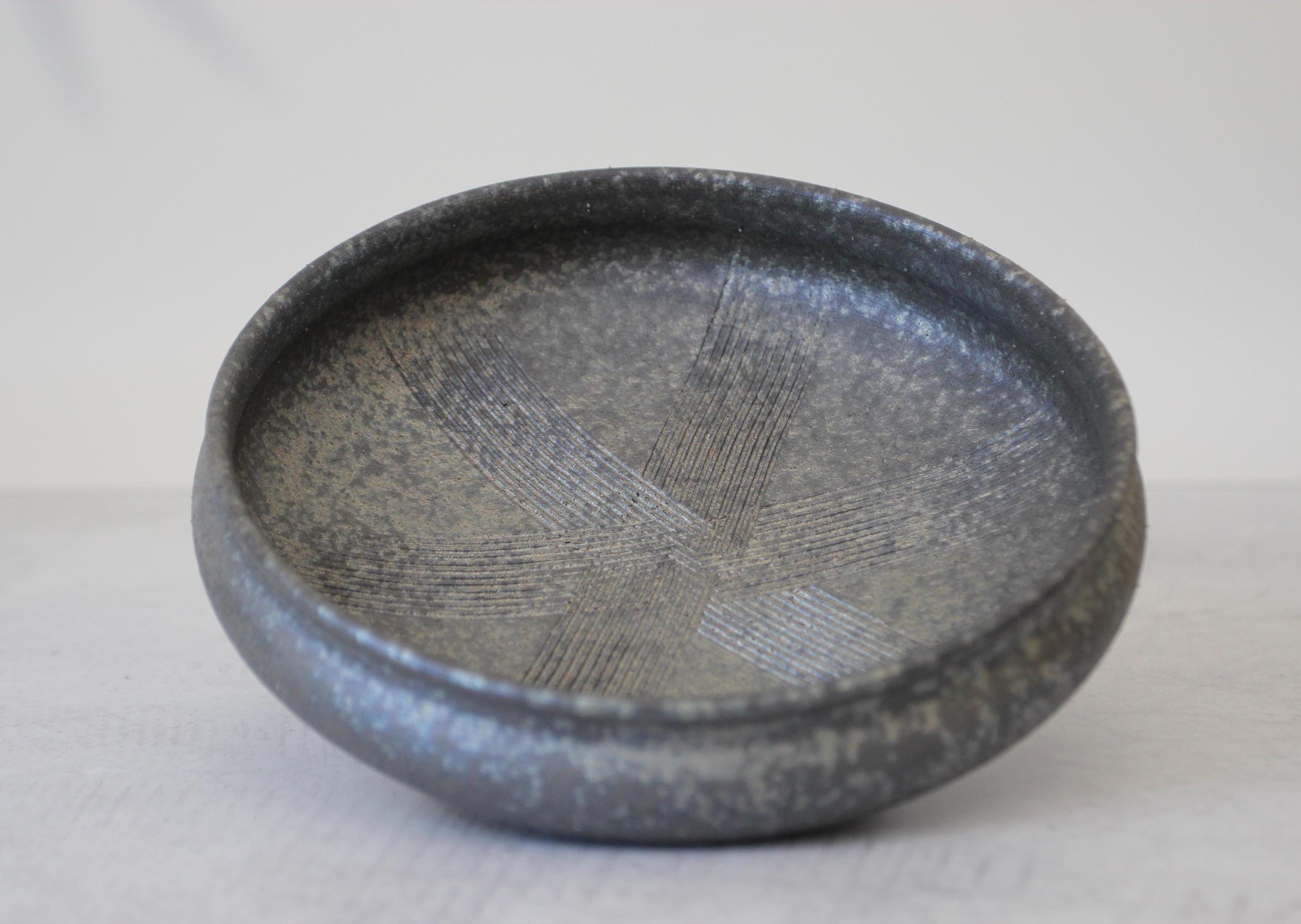 Black Kushime Shigaraki Ware Bowl | Japanese Rustic Pottery
