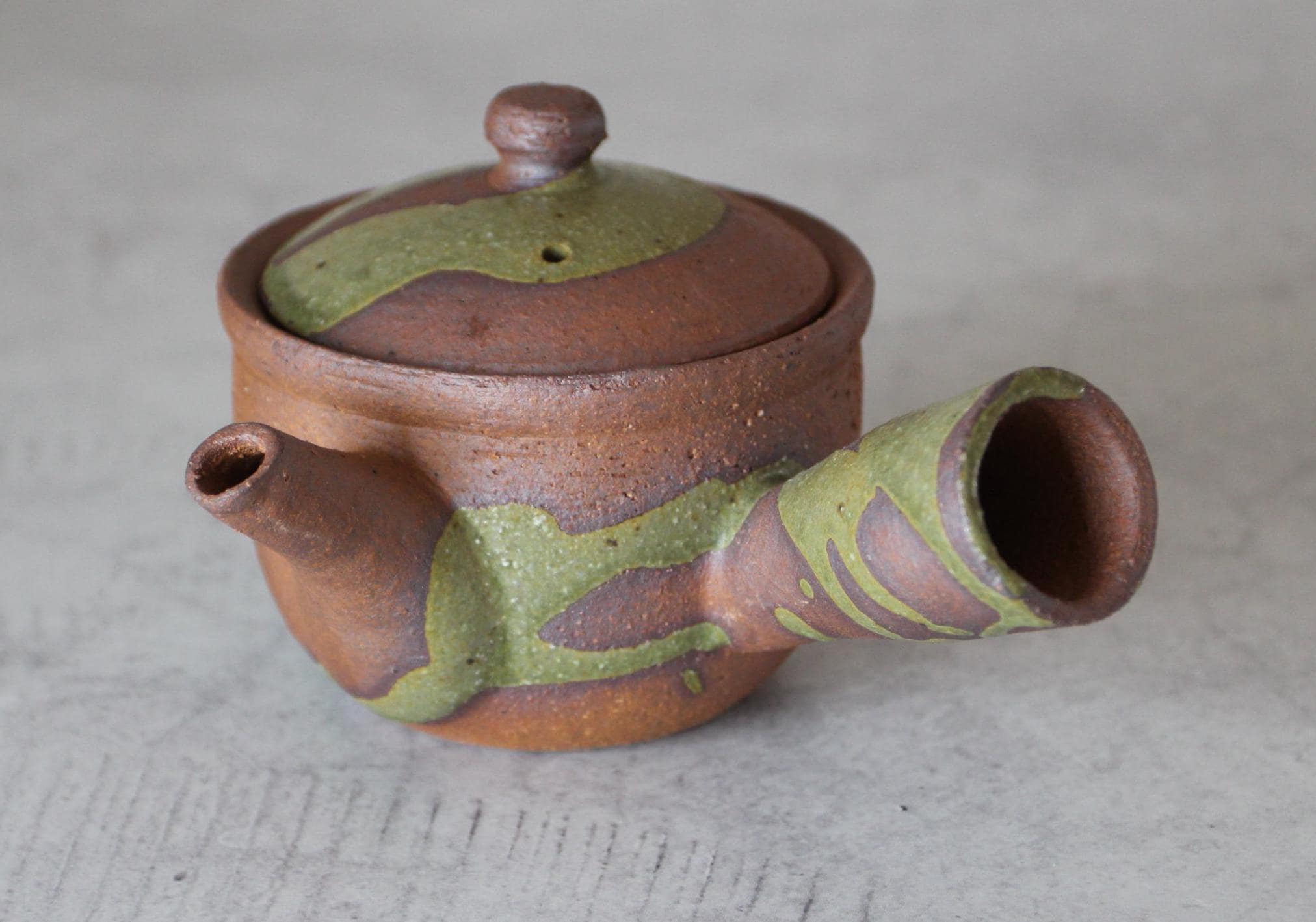 Handmade Shigaraki Ware Kyusu Teapot | Japanese Green Tea, 300ml