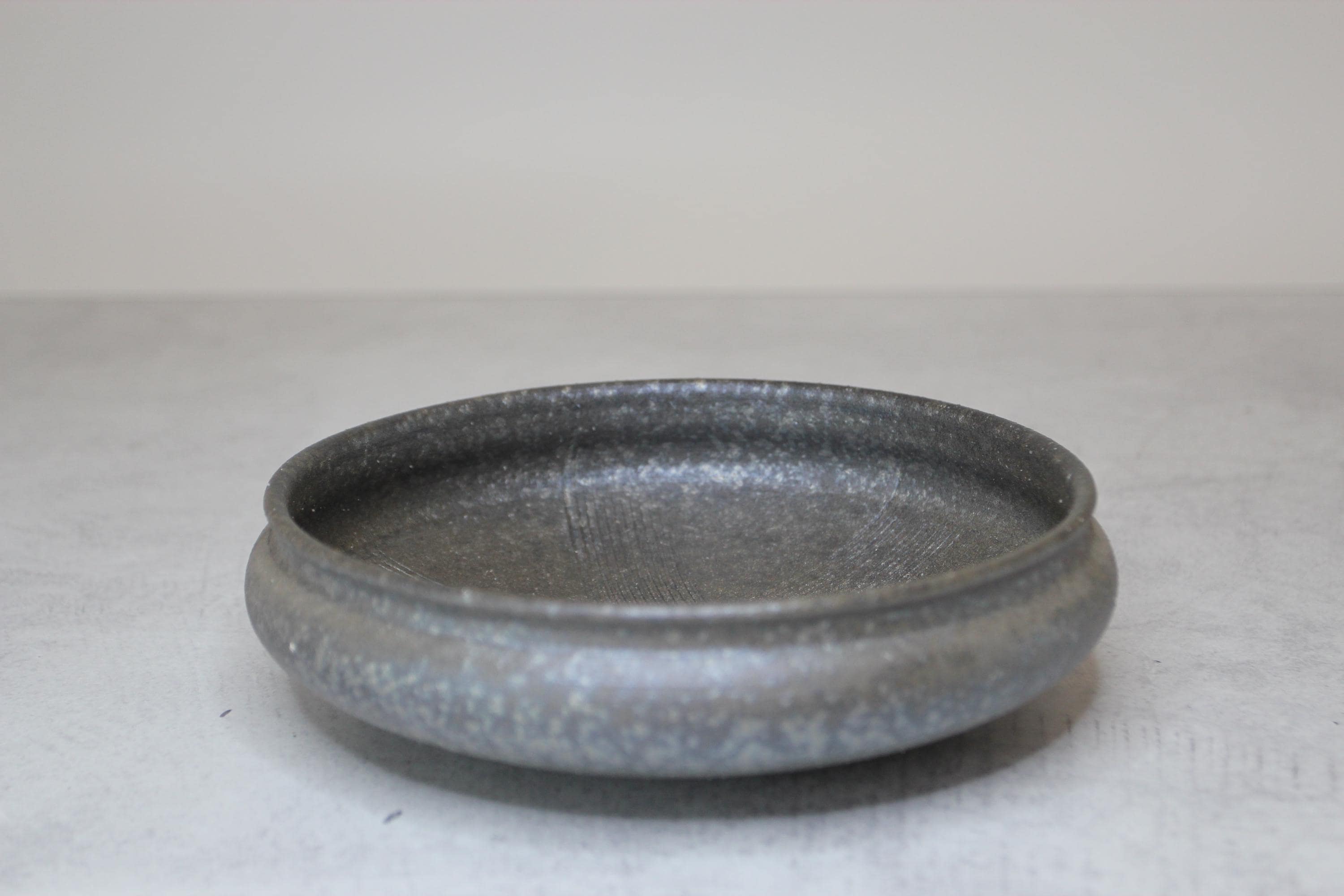 Black Kushime Shigaraki Ware Bowl | Japanese Rustic Pottery