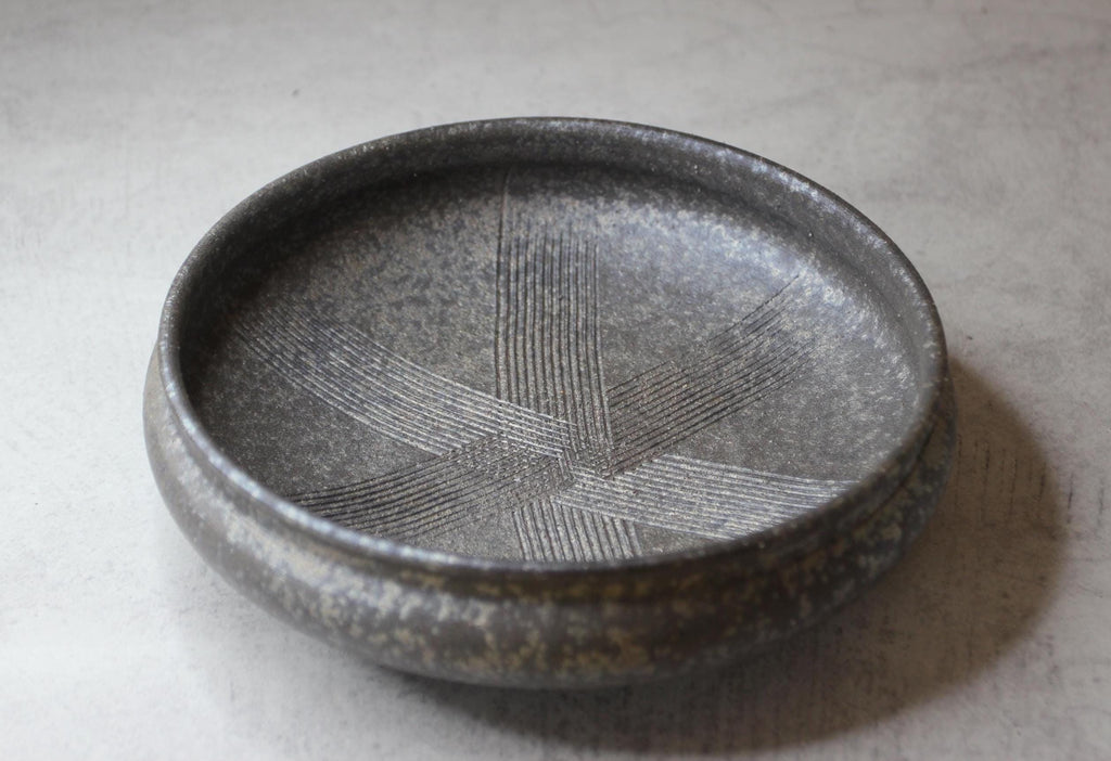 Black Kushime Shigaraki Ware Bowl | Japanese Rustic Pottery