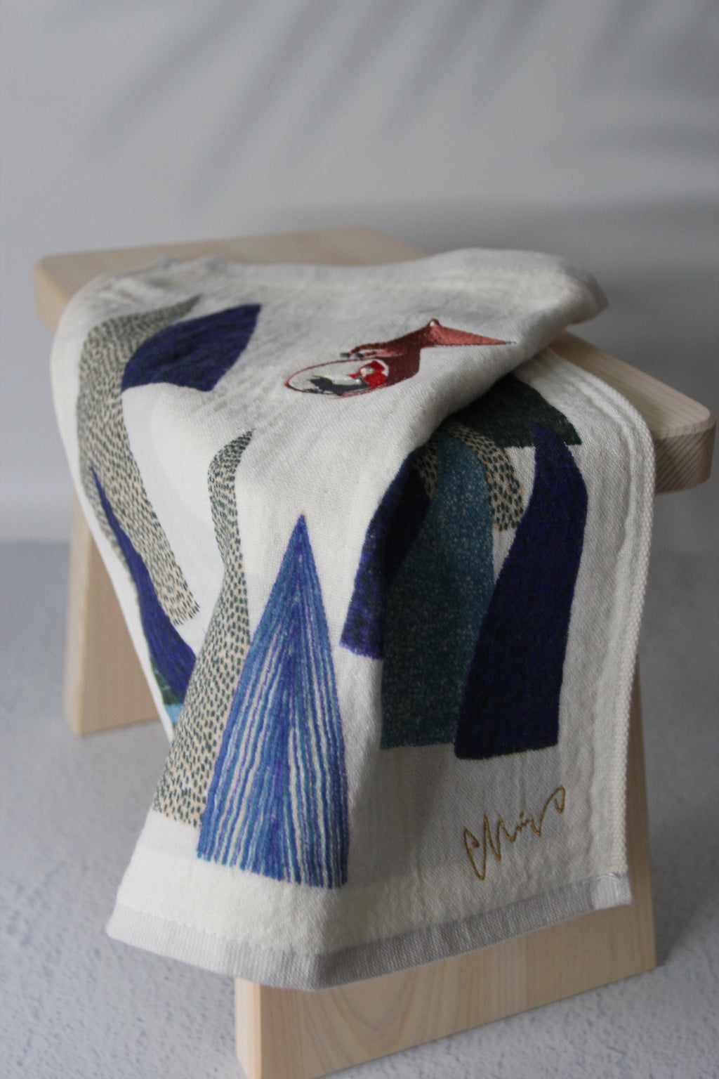 Fairytale Embroidered Face Towel | Japanese Cotton Hand Towel | MoritaMiW x Kusubashi Monori