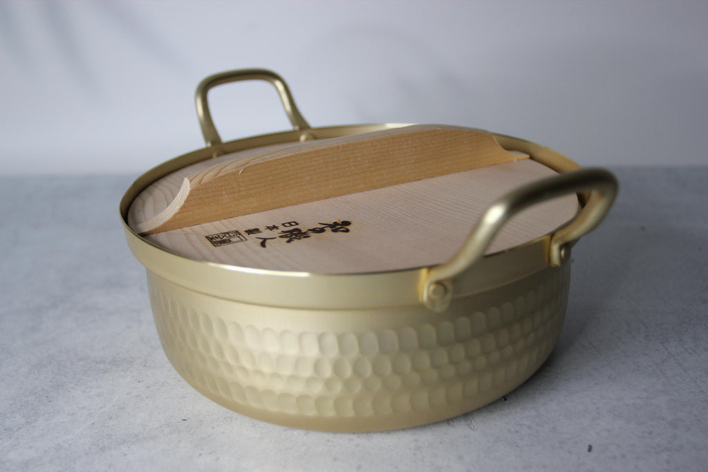 Japanese Shallow Pot 18cm with Wooden Lid  Aluminum Saucepan | Made in Japan Craftsman Cookware | Lightweight Pot | Minimalist Kitchen