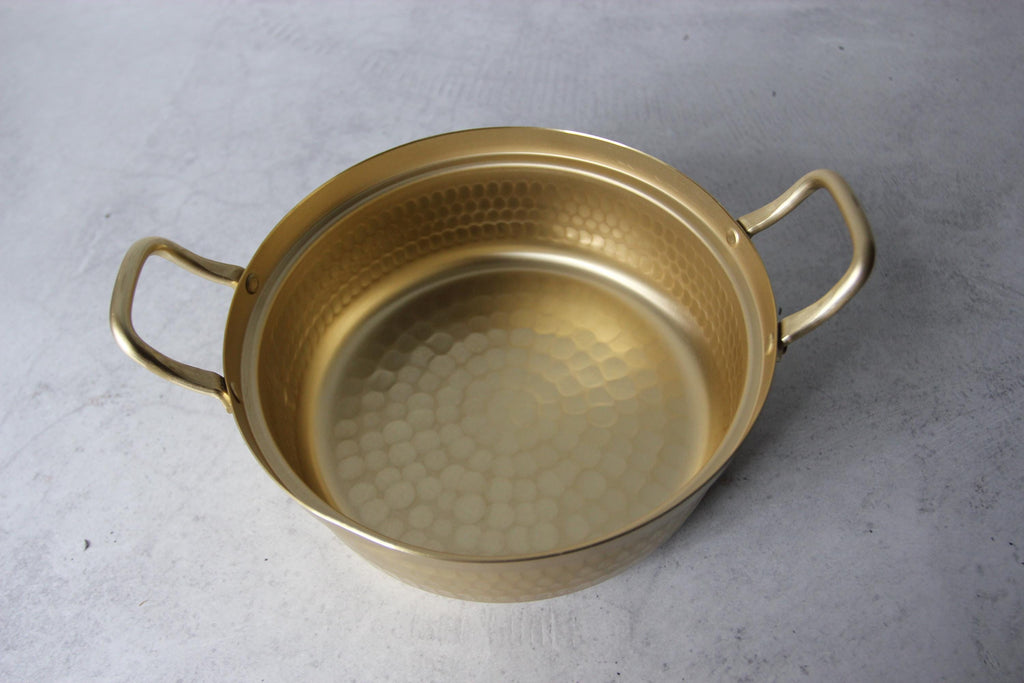 Japanese Shallow Pot 18cm with Wooden Lid  Aluminum Saucepan | Made in Japan Craftsman Cookware | Lightweight Pot | Minimalist Kitchen