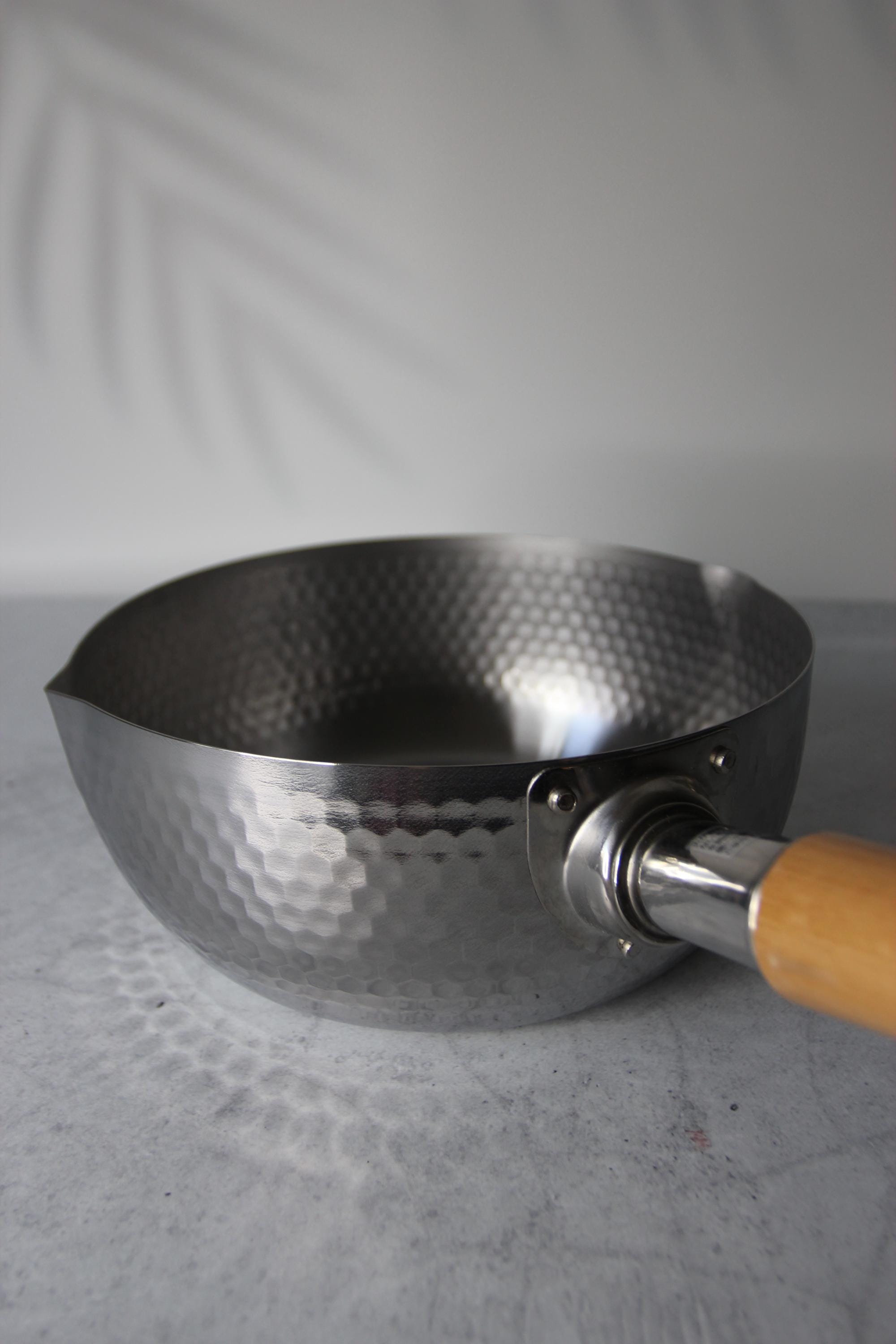 Japanese Yukihira Pot 18cm / 22cm  Hammered Stainless Steel Saucepan with Wooden Handle | Made in Japan | All Stove Compatible Cookware