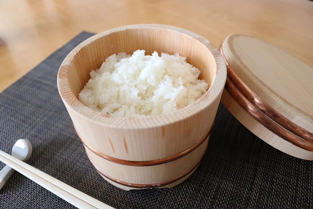 Edo Bitsu Rice Container | Kiso Sawara Cypress Wood Bowl with Copper Bands, Handmade Japan