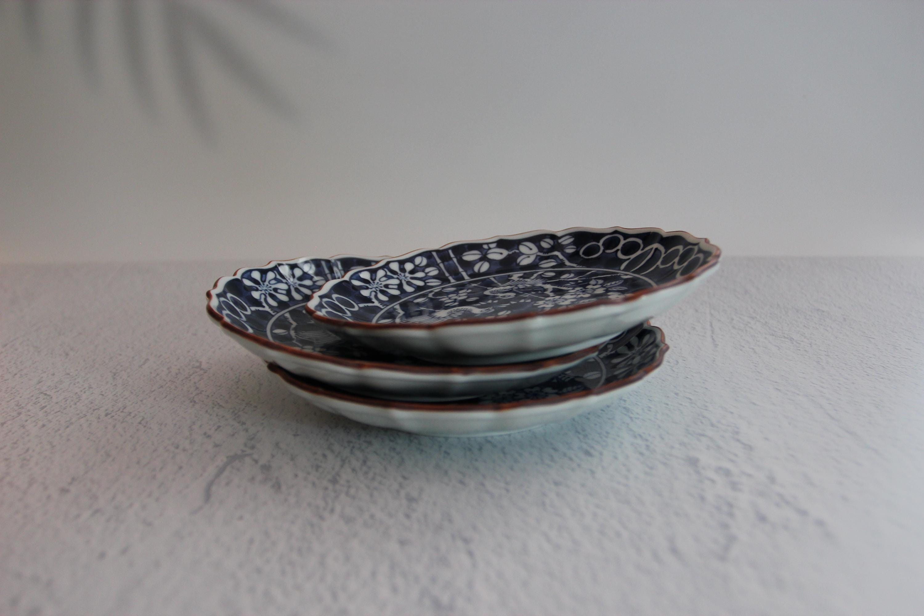 Handmade Hasami Hanadori Rinka Plate  Blue & White Flower and Bird Design