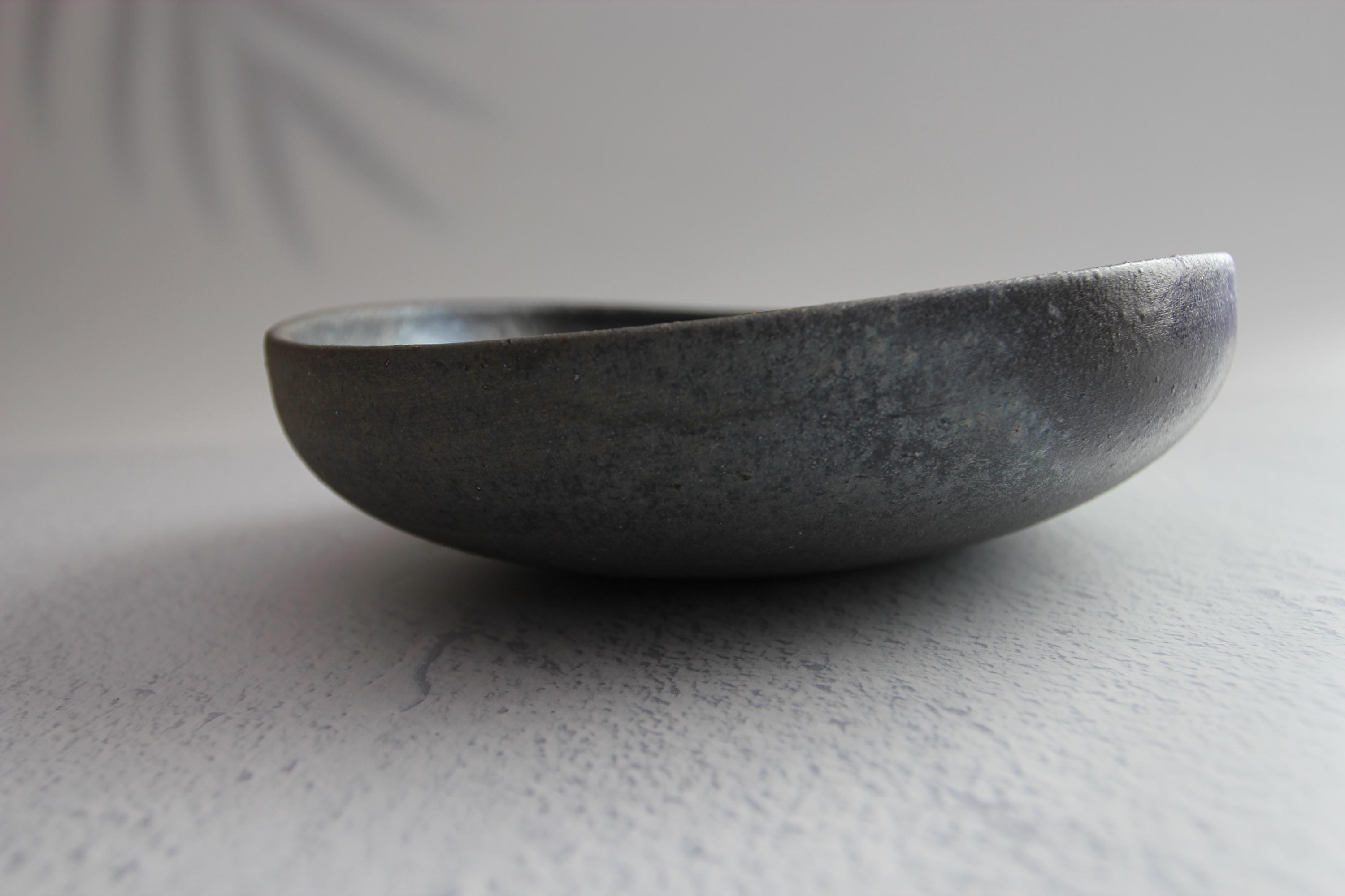 Shigaraki Ware Ceramic Bowl: Rustic Japanese Pottery, Made in Japan