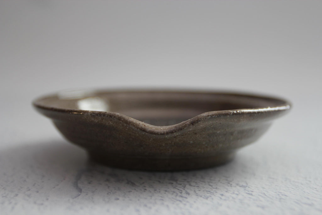 Handmade Minoru Touki Ceramic Grater  Japanese Garlic, Ginger & Wasabi Grater  Small Pottery Kitchen Tool