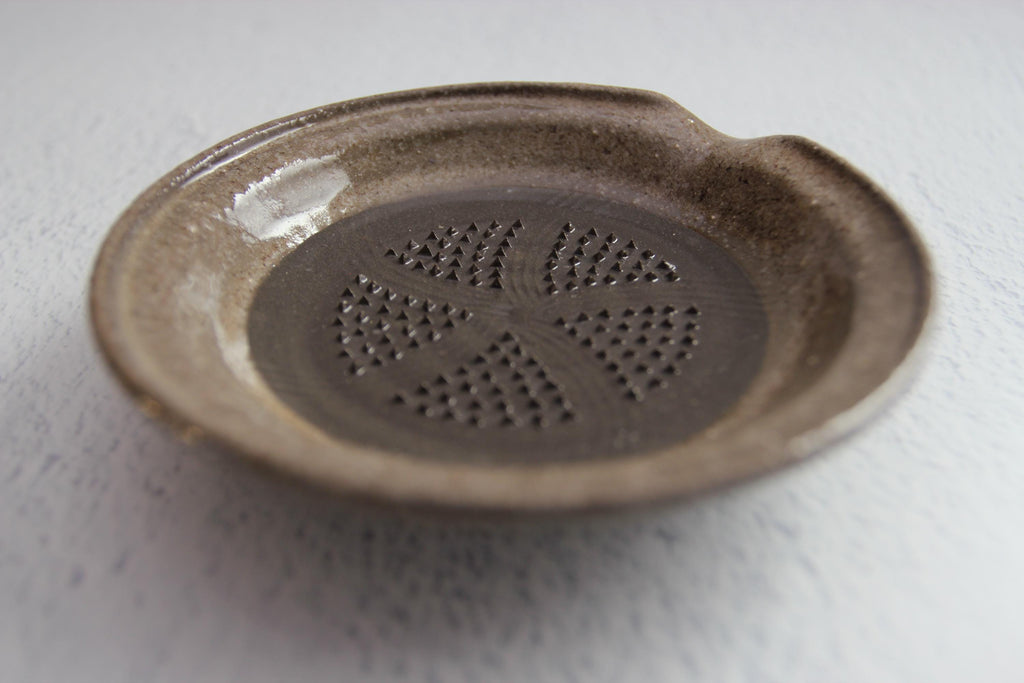 Handmade Minoru Touki Ceramic Grater  Japanese Garlic, Ginger & Wasabi Grater  Small Pottery Kitchen Tool
