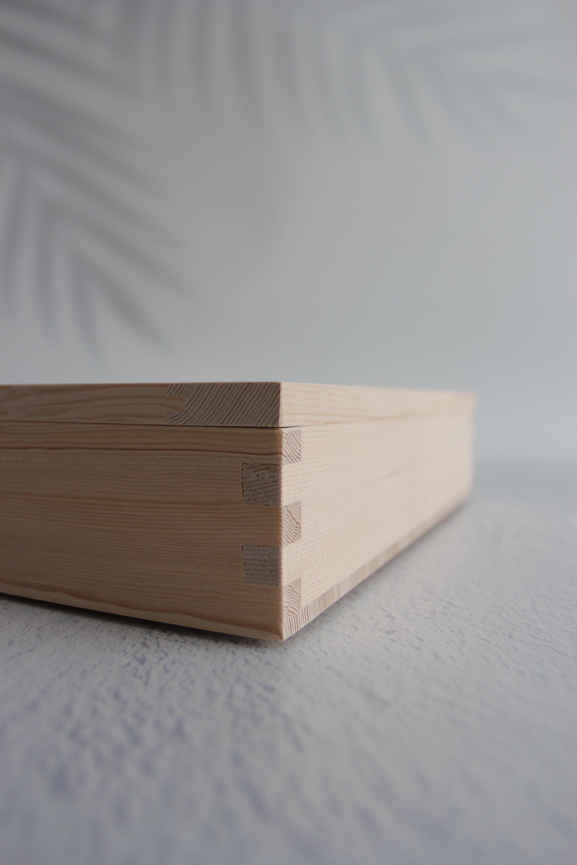 Wooden Dumpling Box with Lid | Japanese Spruce Gyoza Tray, Stackable Pasta Keeper