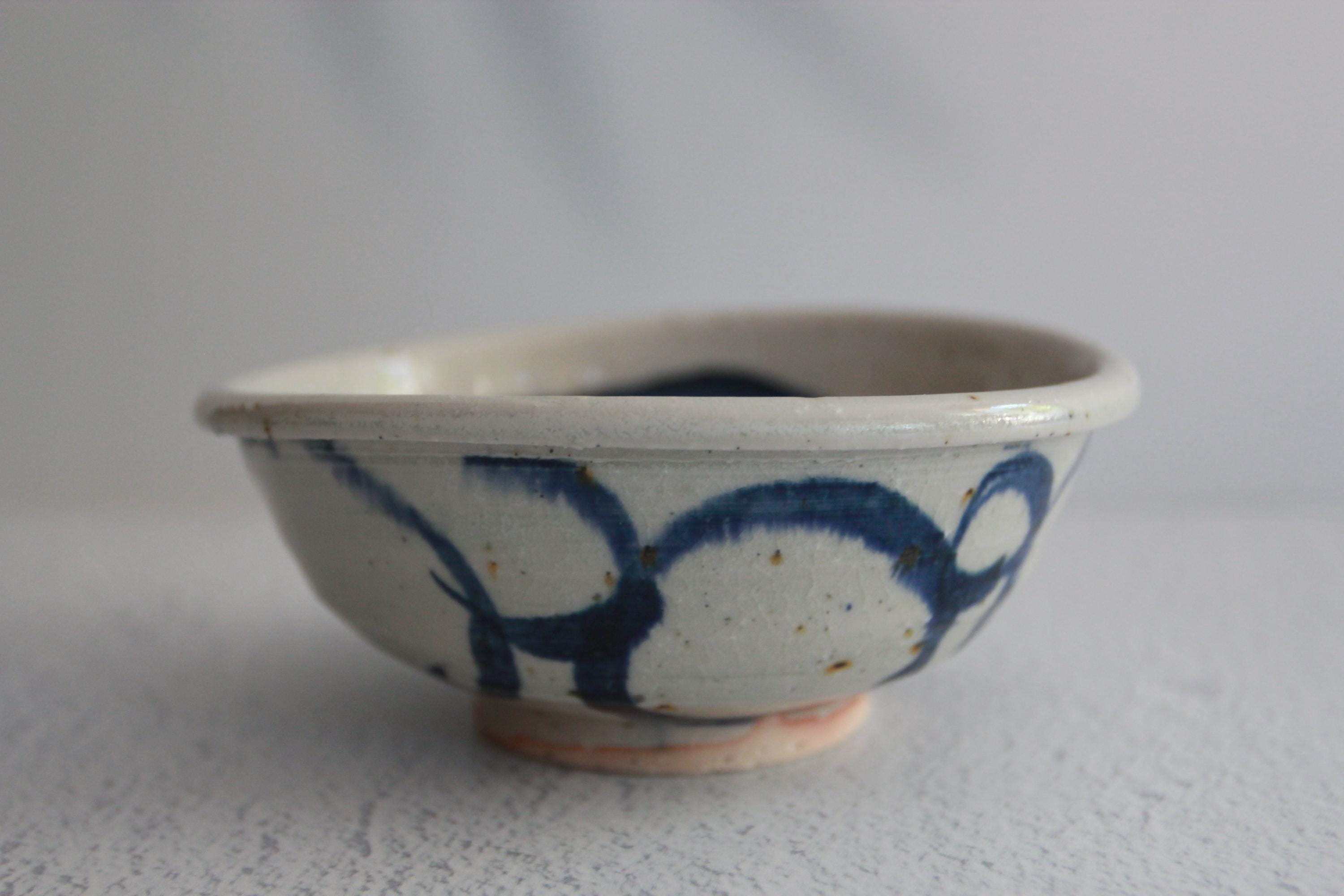 Shigaraki Ware Kuresu Bowl: Handmade Japanese Ceramic Dish, Wabi Sabi Pottery