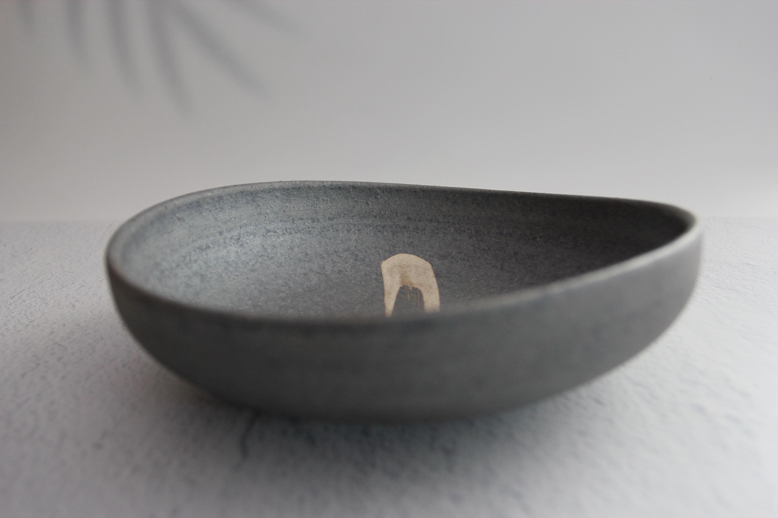Shigaraki Ware Ceramic Bowl: Rustic Japanese Pottery, Made in Japan