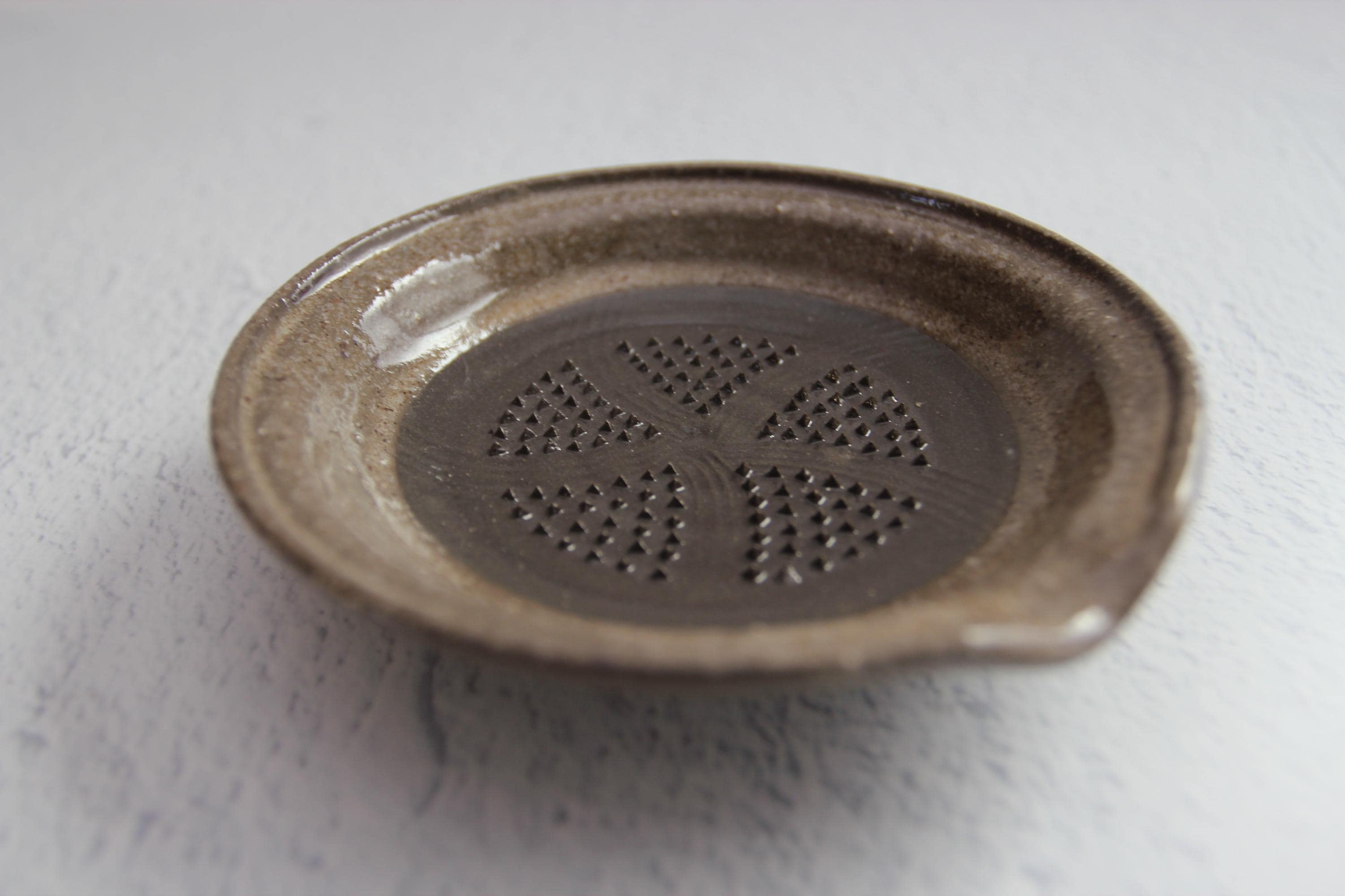 Handmade Minoru Touki Ceramic Grater  Japanese Garlic, Ginger & Wasabi Grater  Small Pottery Kitchen Tool