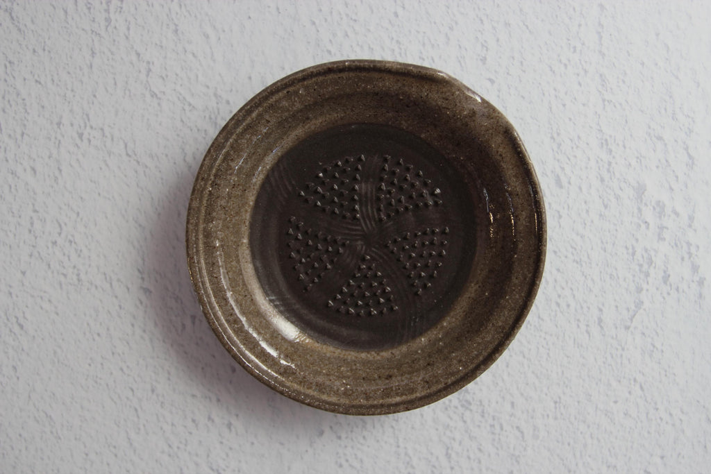 Handmade Minoru Touki Ceramic Grater  Japanese Garlic, Ginger & Wasabi Grater  Small Pottery Kitchen Tool