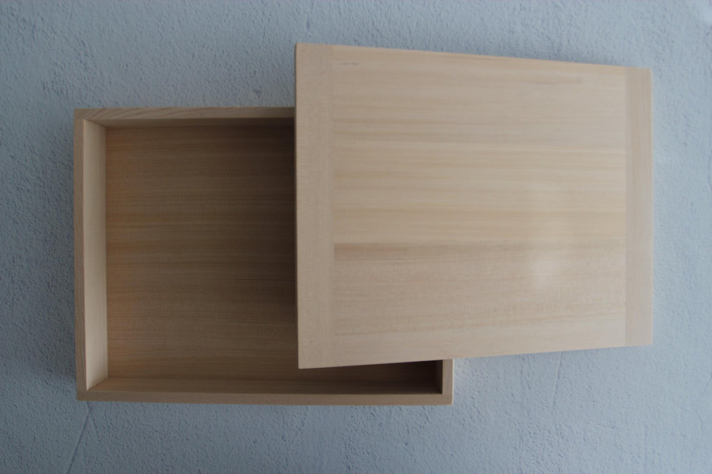 Wooden Dumpling Box with Lid | Japanese Spruce Gyoza Tray, Stackable Pasta Keeper