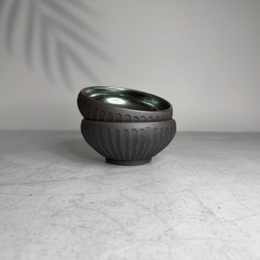 Handmade Shigaraki Soukagami Bowl | Authentic Shigaraki Ware | Rustic Stoneware | Made in Japan | Artisan Pottery