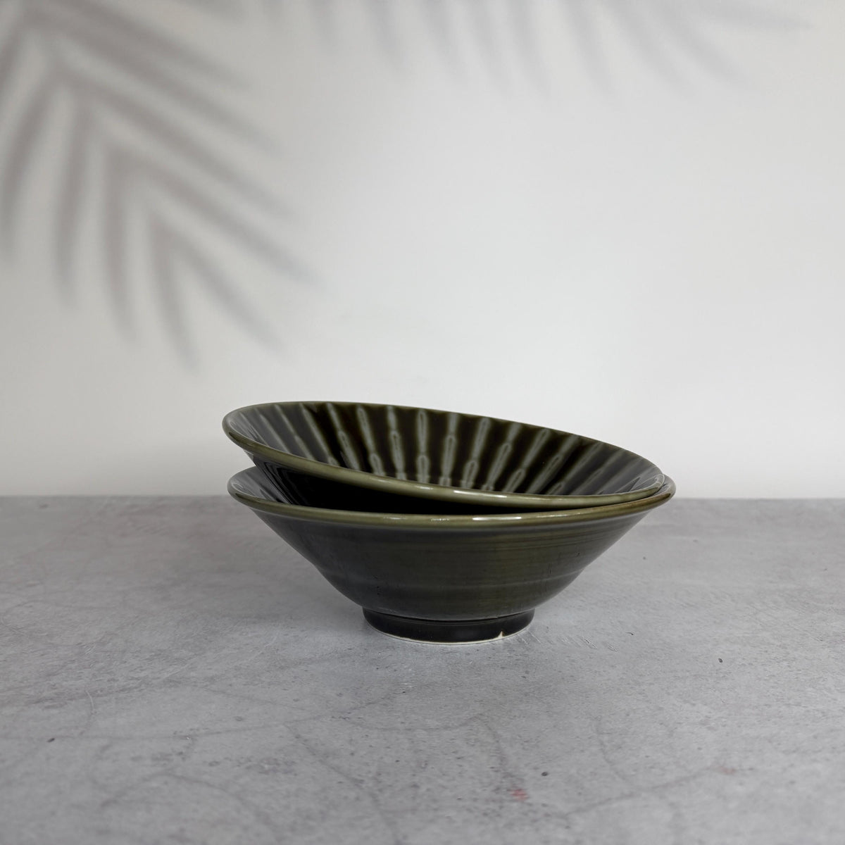 Mino Ware Dark Green Juuso Asaka Medium Bowl
