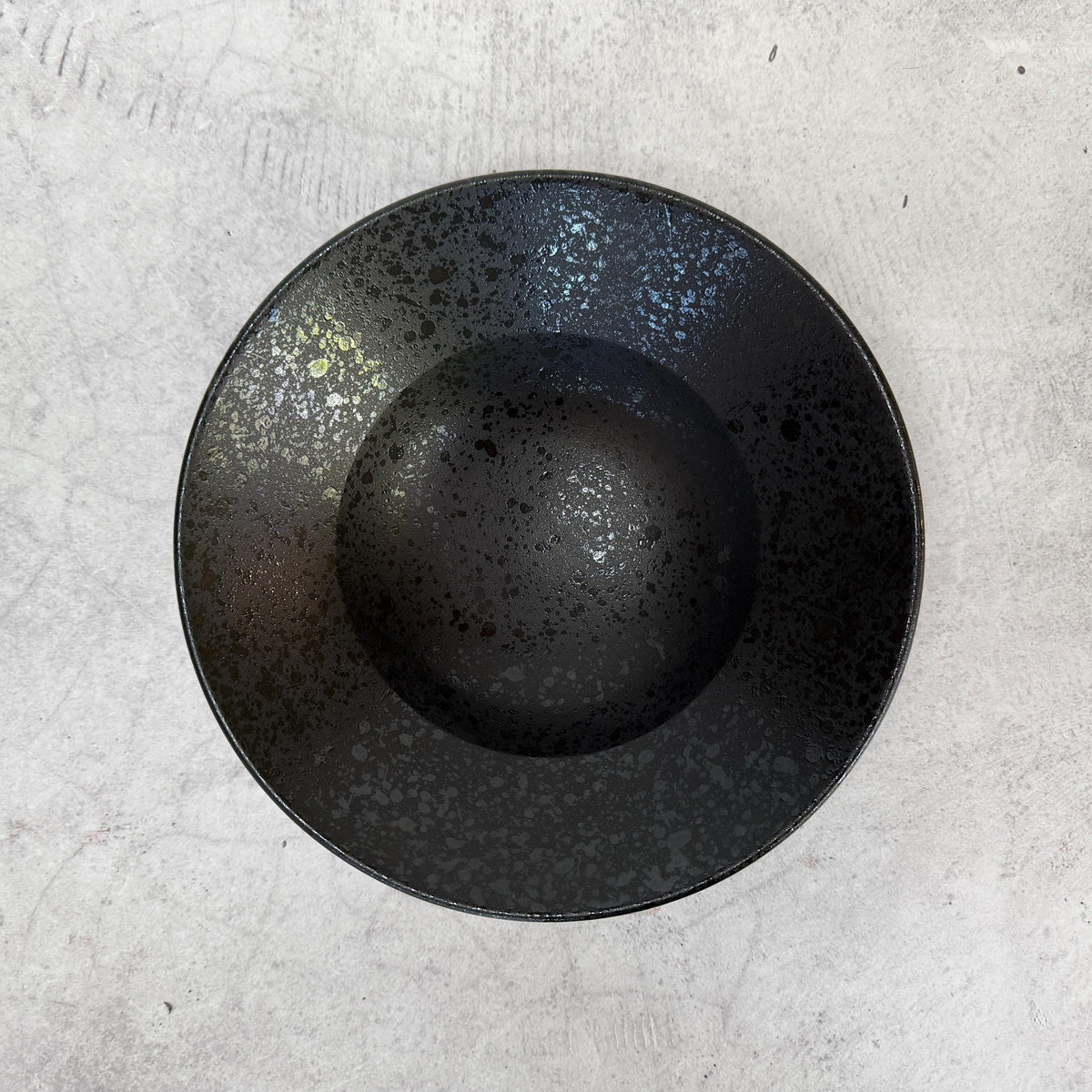 Mino Ware Black Wan Niju Deep Bowl  Large Japanese Ceramic Bowl, Minoyaki Noodle & Serving Bowl, Made in Japan