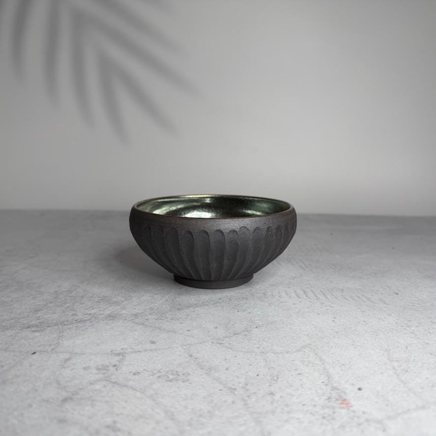Handmade Shigaraki Soukagami Bowl | Authentic Shigaraki Ware | Rustic Stoneware | Made in Japan | Artisan Pottery