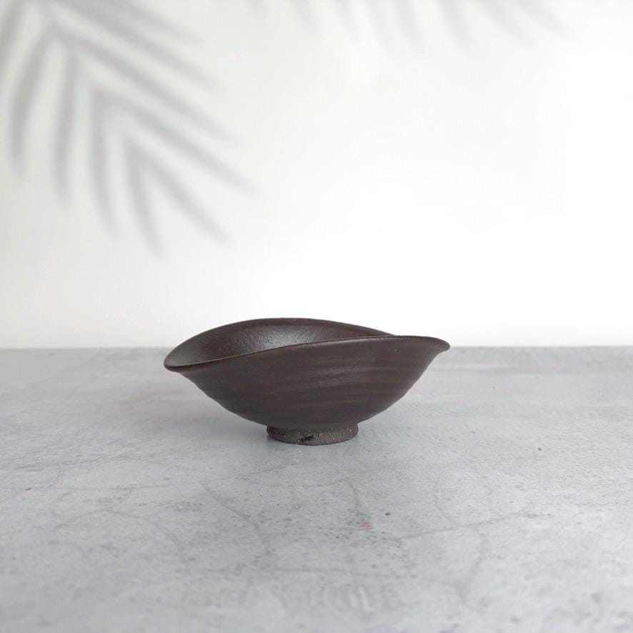 Minoyaki Dark Brown Oval Bowl | Japanese Mino Ware Pottery | Rustic Ceramic I Made in Japan