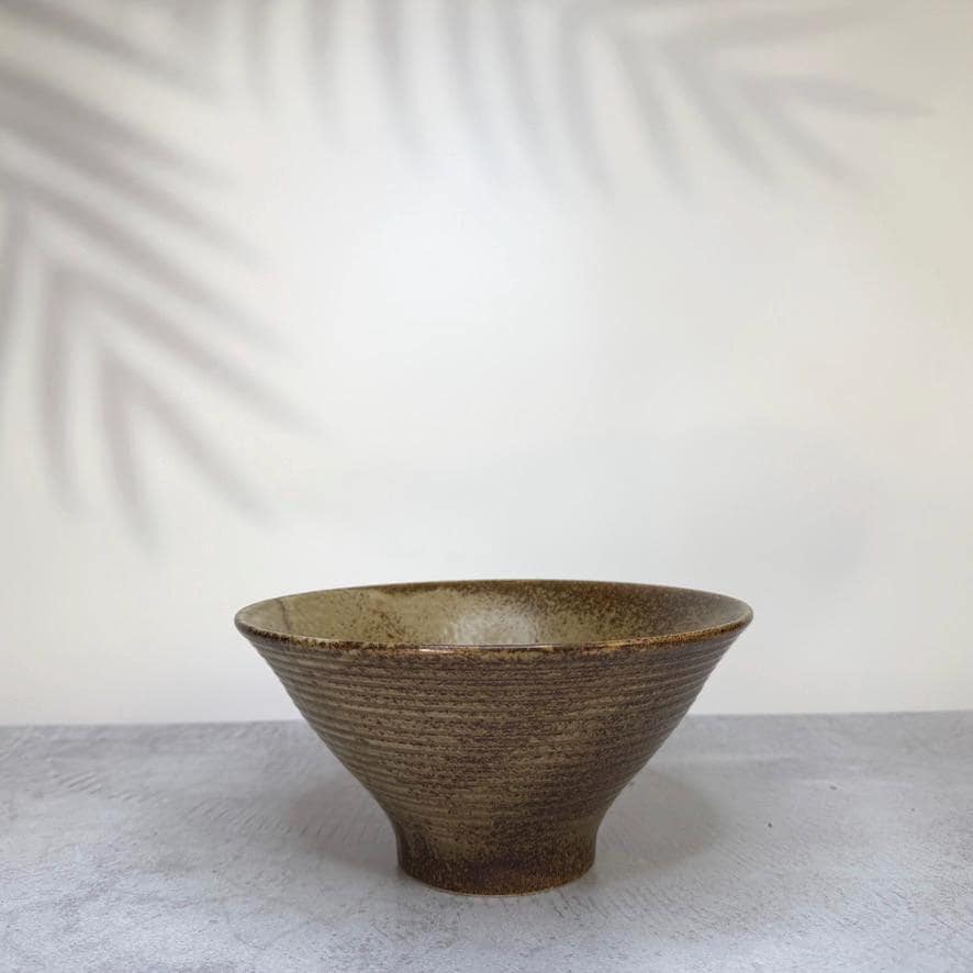 Mino Ware Wabi Kutsuha Sen-dan High Bowl  Japanese Ceramic Large Noodle & Rice Bowl, 1100ml, Made in Japan