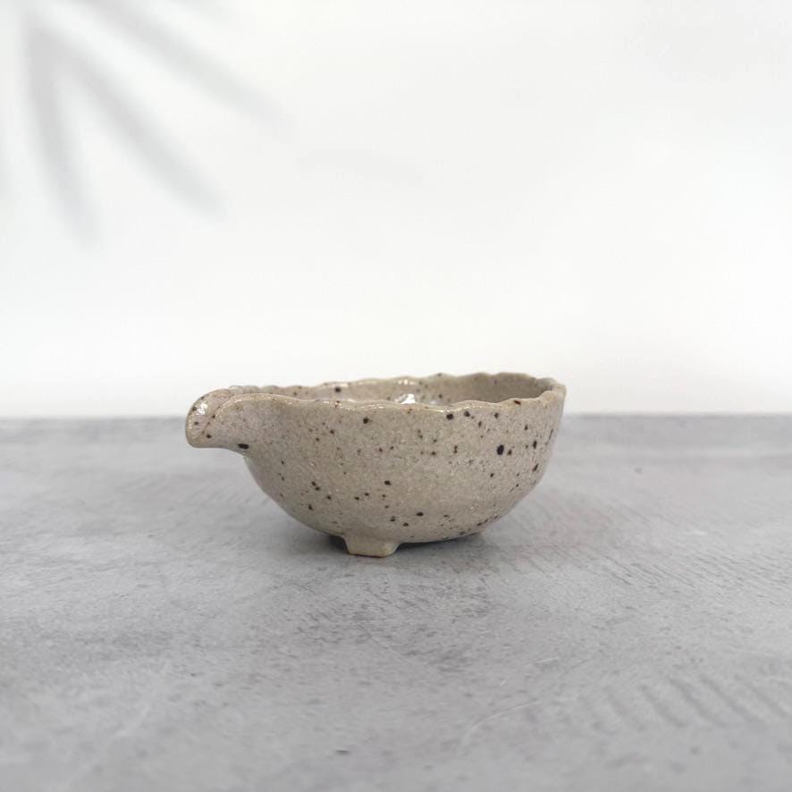 Unofu Three-Legged Small Pouring Vessel | Japanese Ceramic Sauce Pitcher | Mino Ware Pottery | Handmade-Style Tableware
