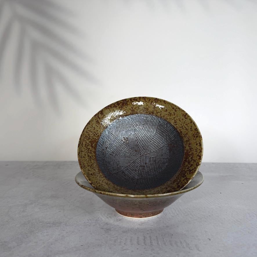 Minoyaki Ashibuki Surime Pattern Flat Bowl | Japanese Pottery | Mino Ware Dish | Made in Japan
